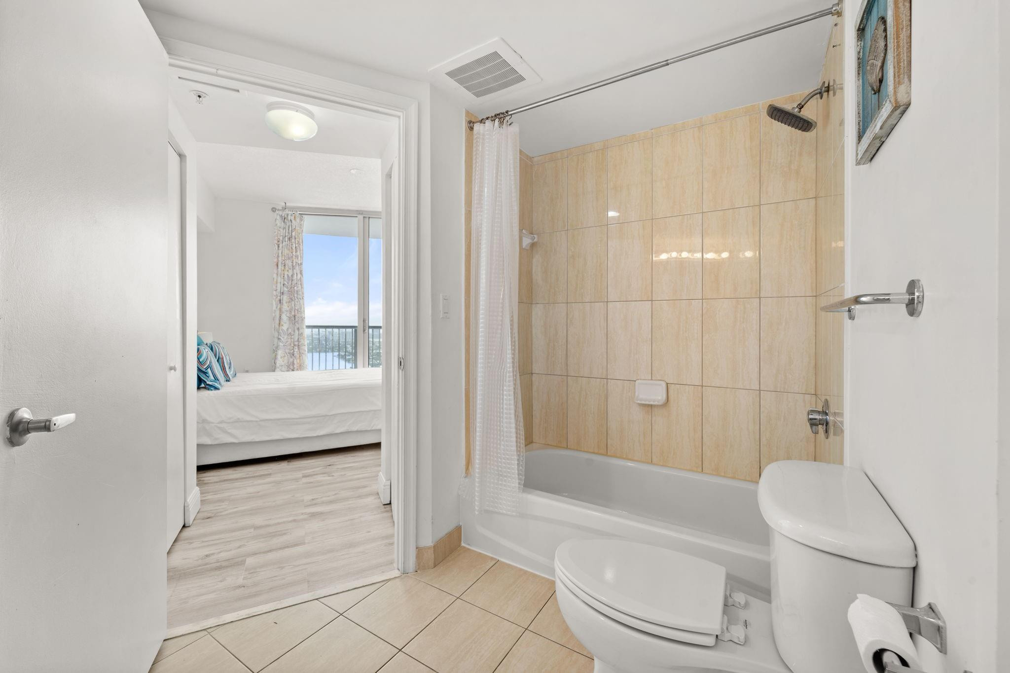 1750 N Bayshore Dr 5402