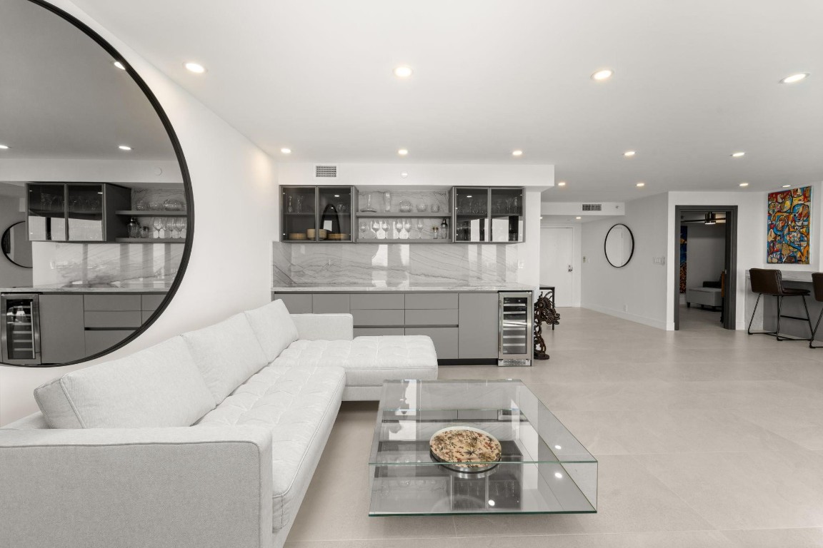 4000 Towerside Ter 1908