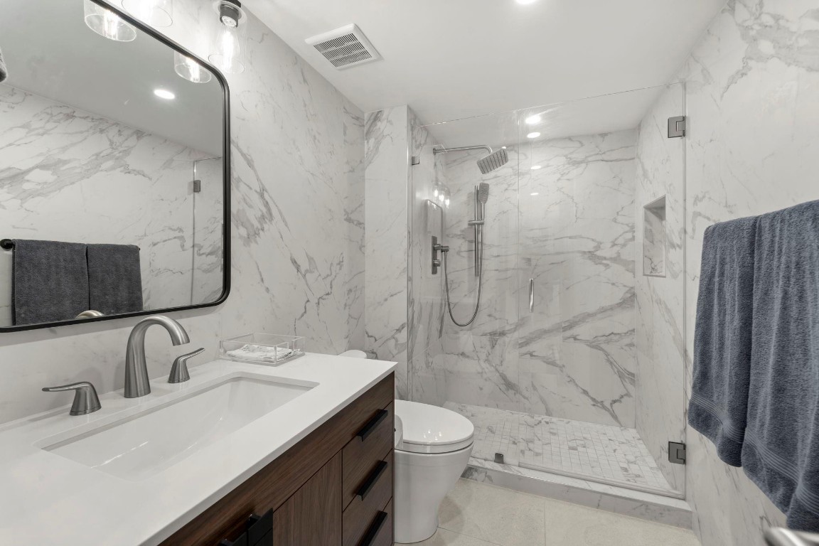 4000 Towerside Ter 1908