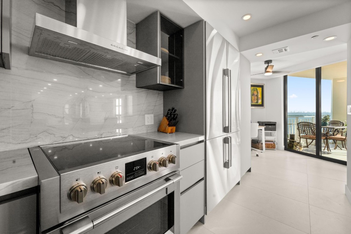 4000 Towerside Ter 1908