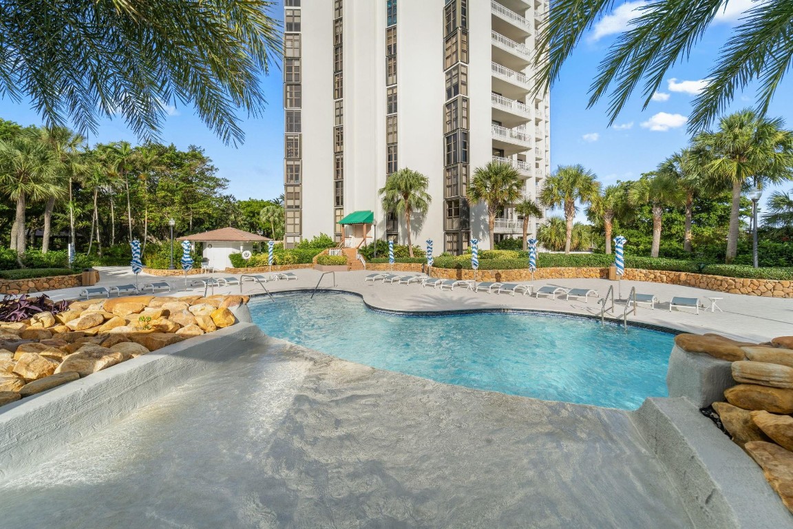 4000 Towerside Ter 1908