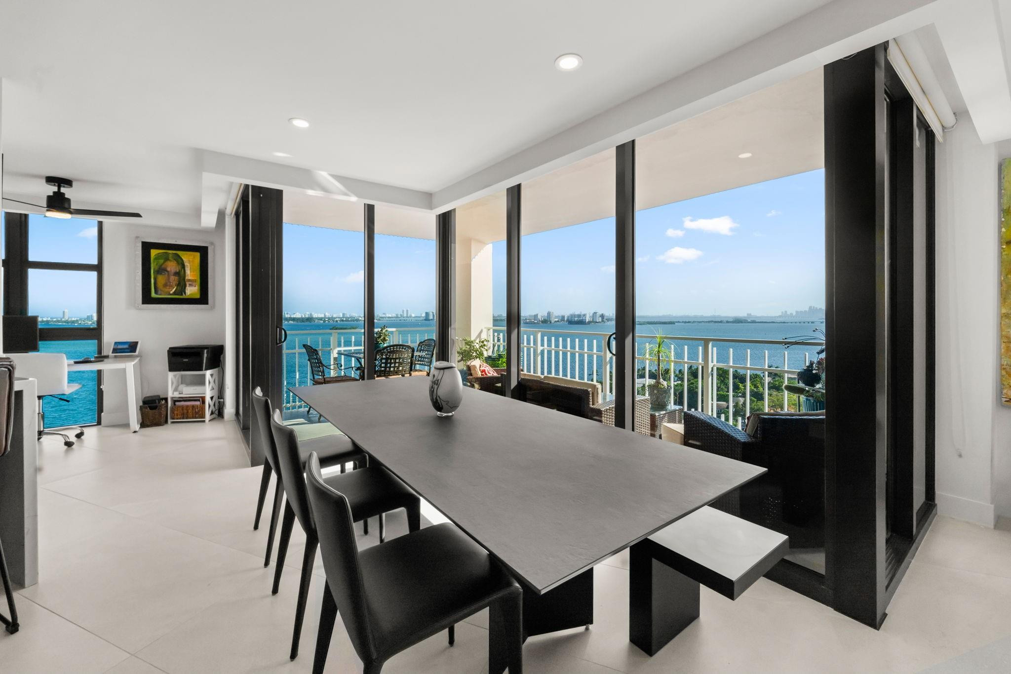 4000 Towerside Ter 1908