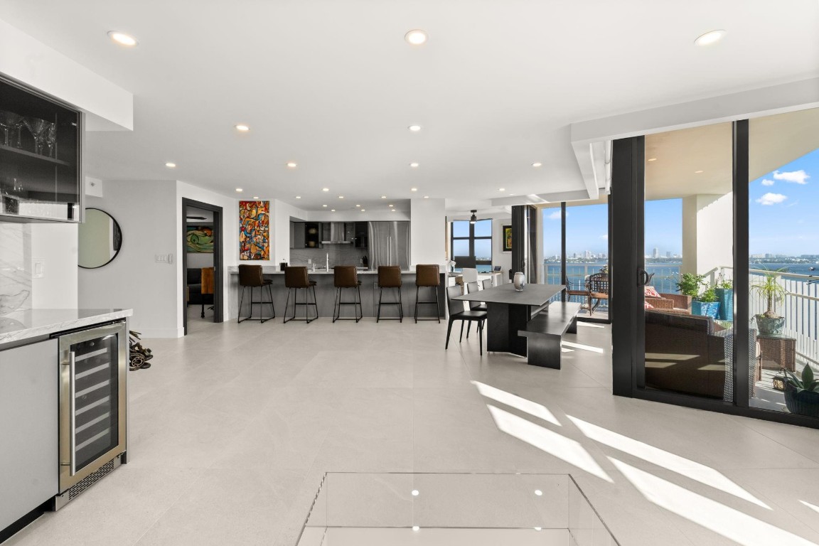 4000 Towerside Ter 1908