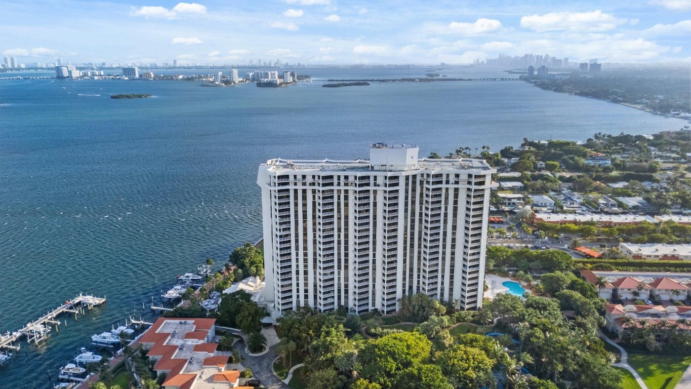 4000 Towerside Ter 1908