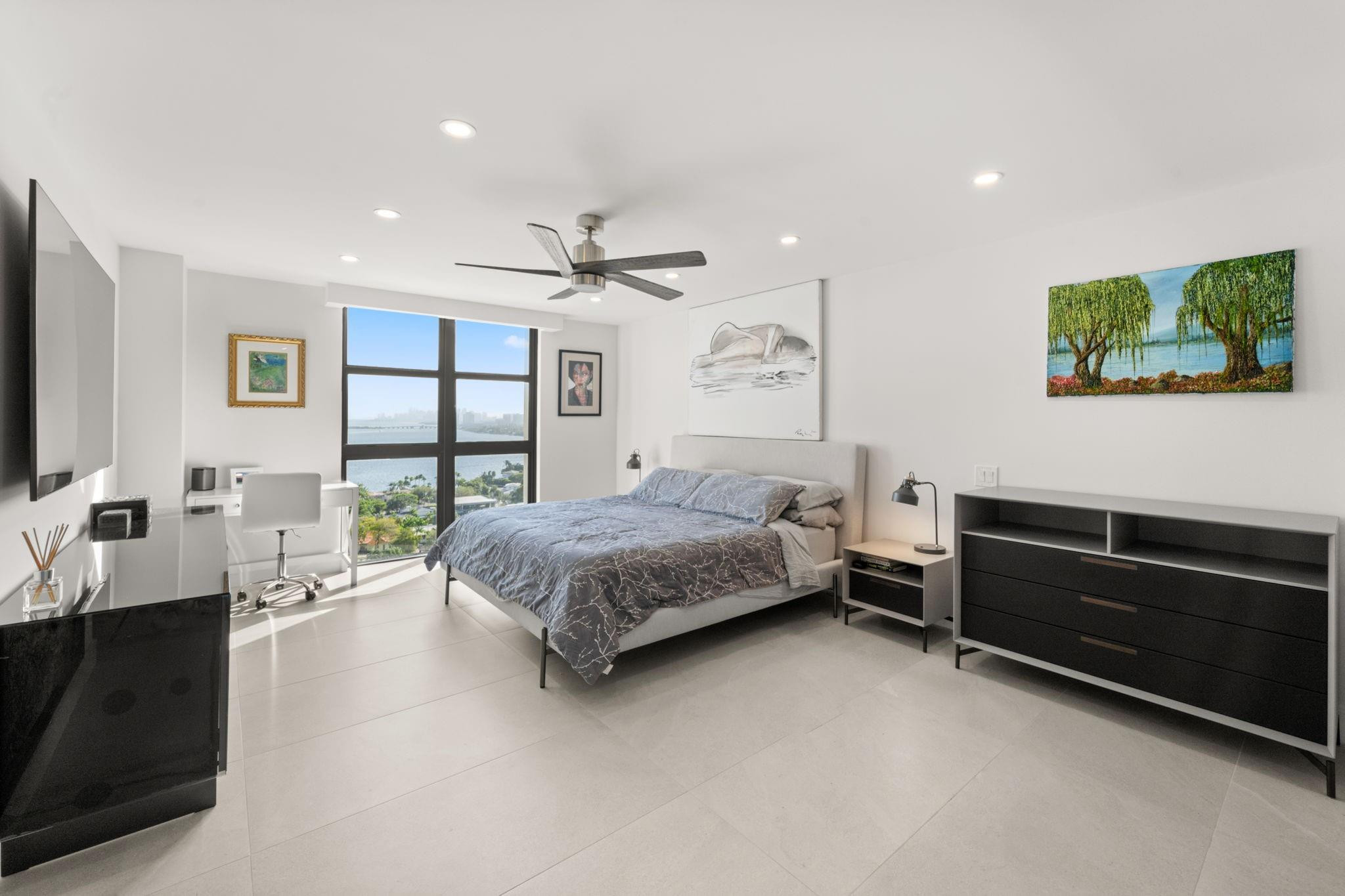 4000 Towerside Ter 1908