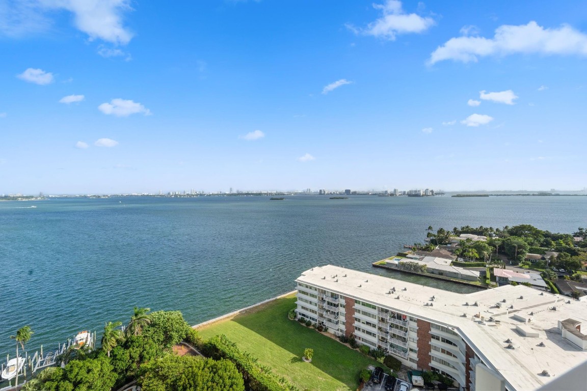 4000 Towerside Ter 1908