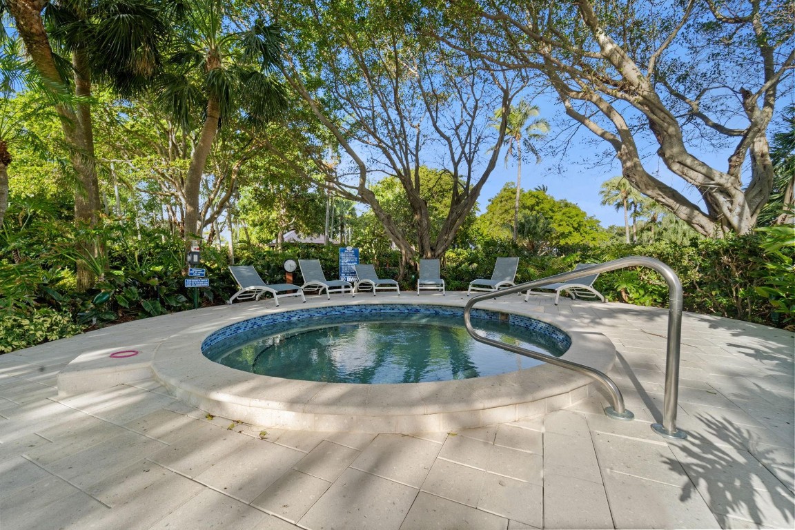 4000 Towerside Ter 1908