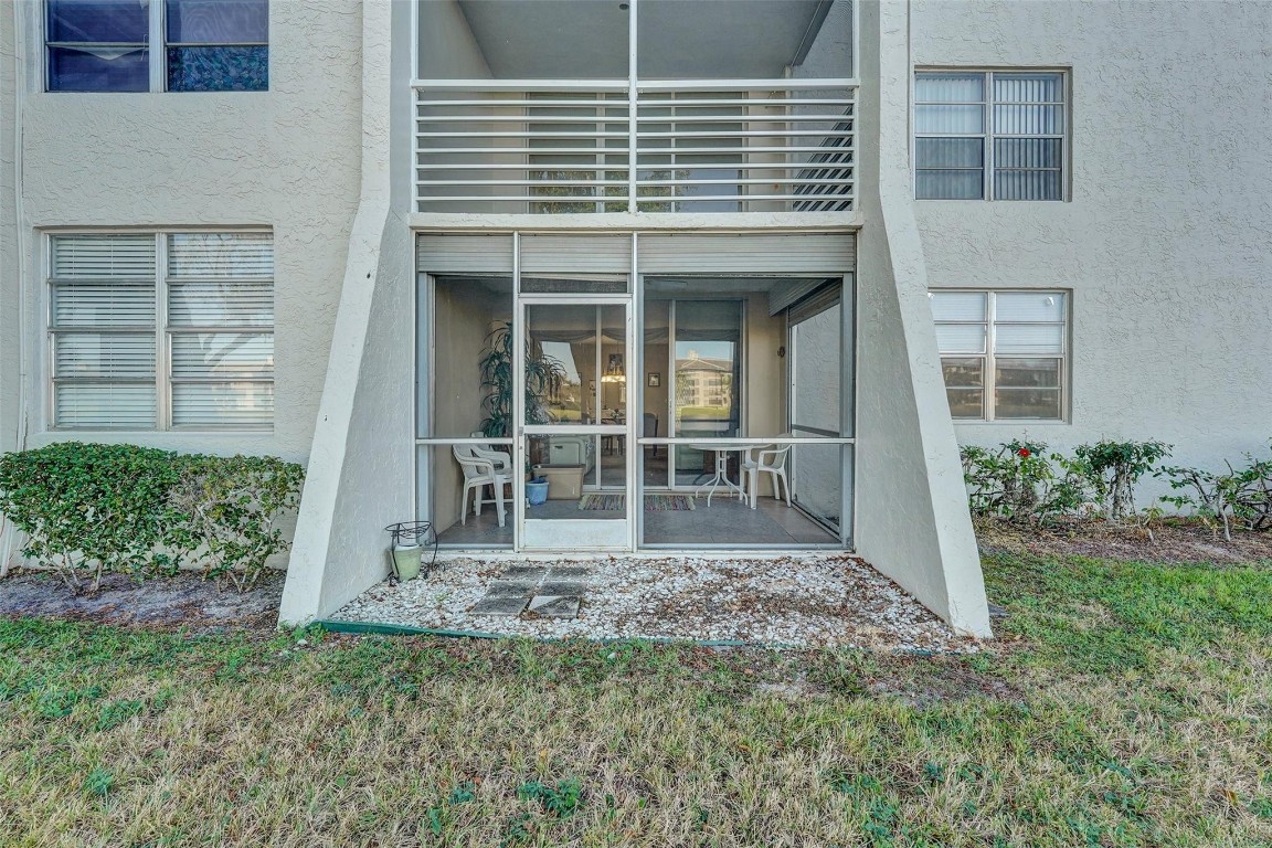 9430 Poinciana Pl 112