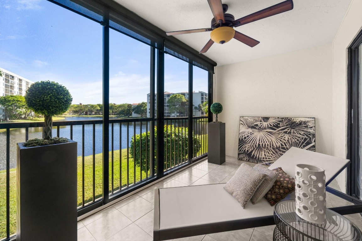 2232 N Cypress Bend Dr 203