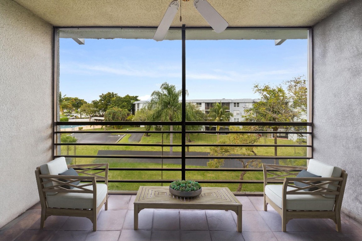 114 Royal Park Dr 4A