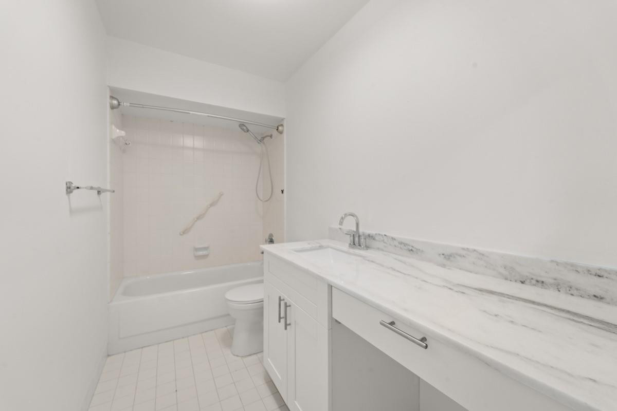 3000 NE 16th Ave 414