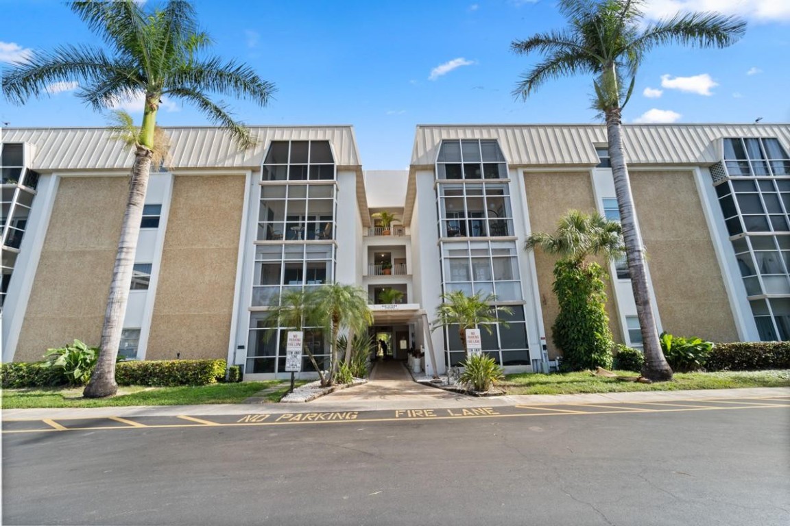 3000 NE 16th Ave 414