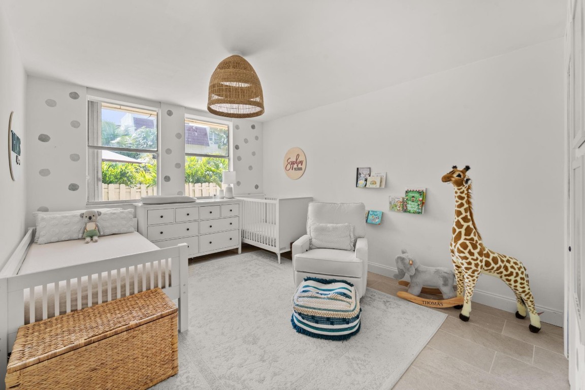 1655 NE 115th St 10B