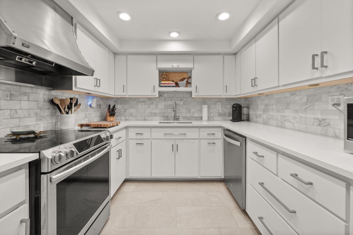 1655 NE 115th St 10B