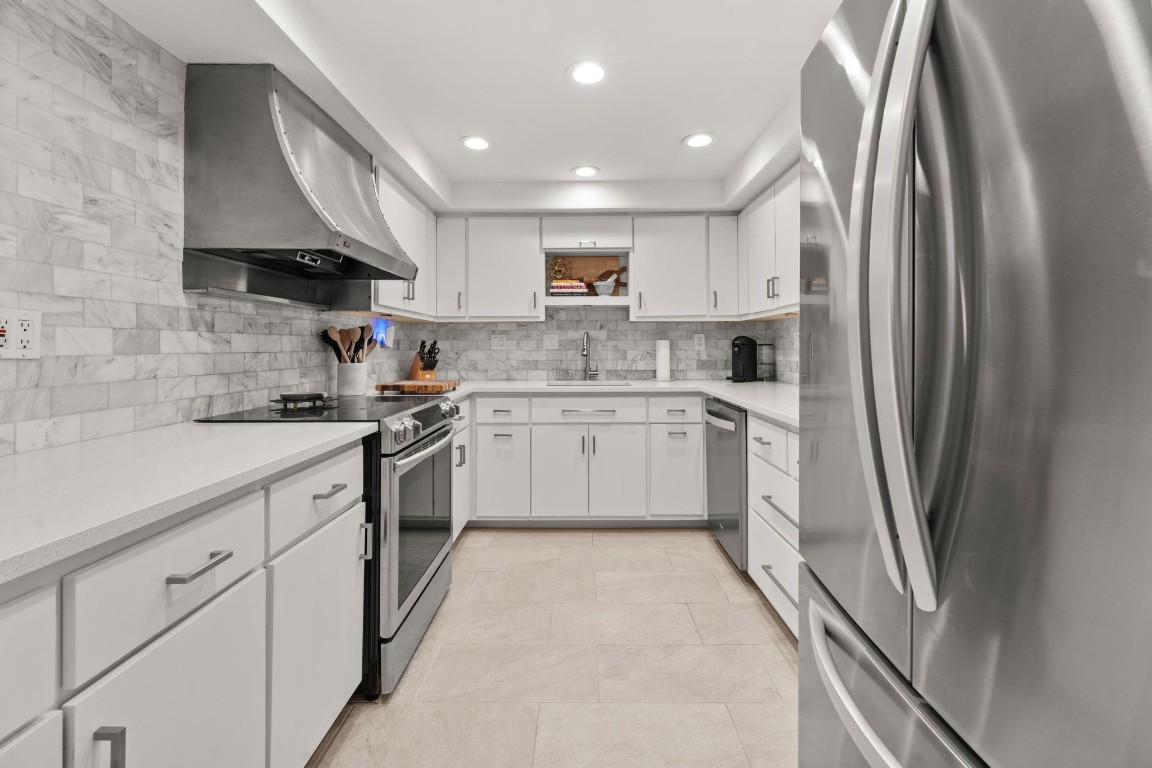 1655 NE 115th St 10B