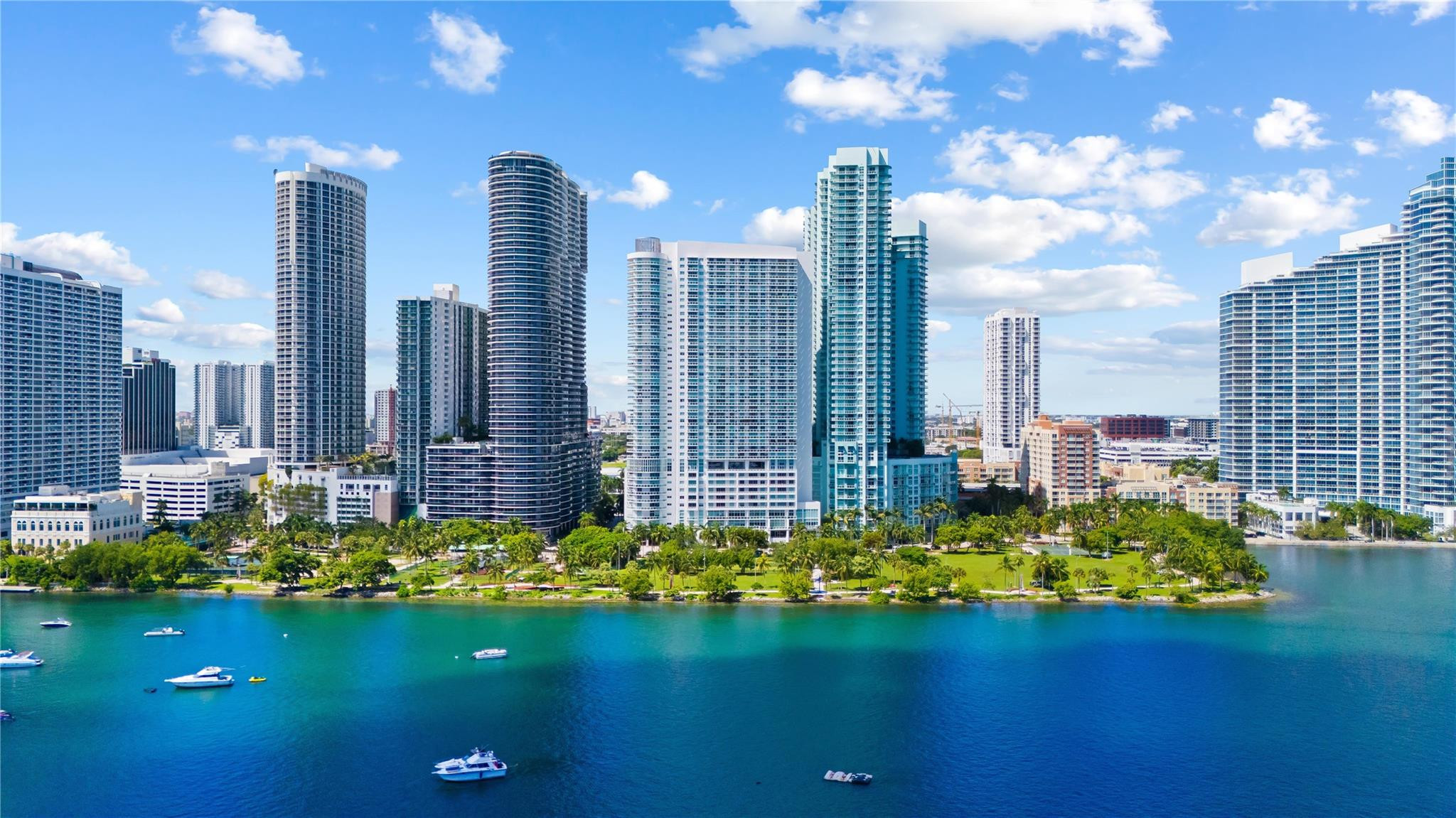 1800 N Bayshore Dr 2914