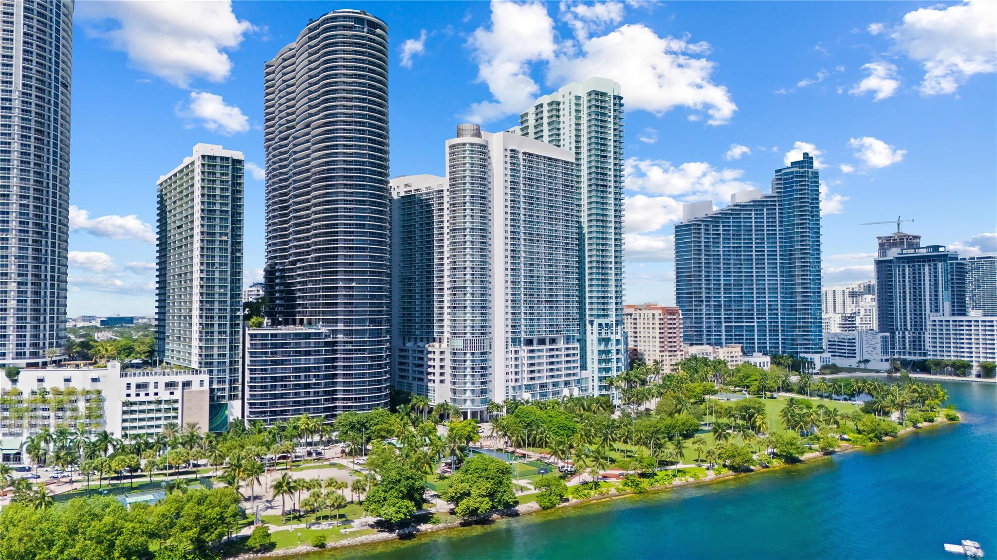 1800 N Bayshore Dr 2914