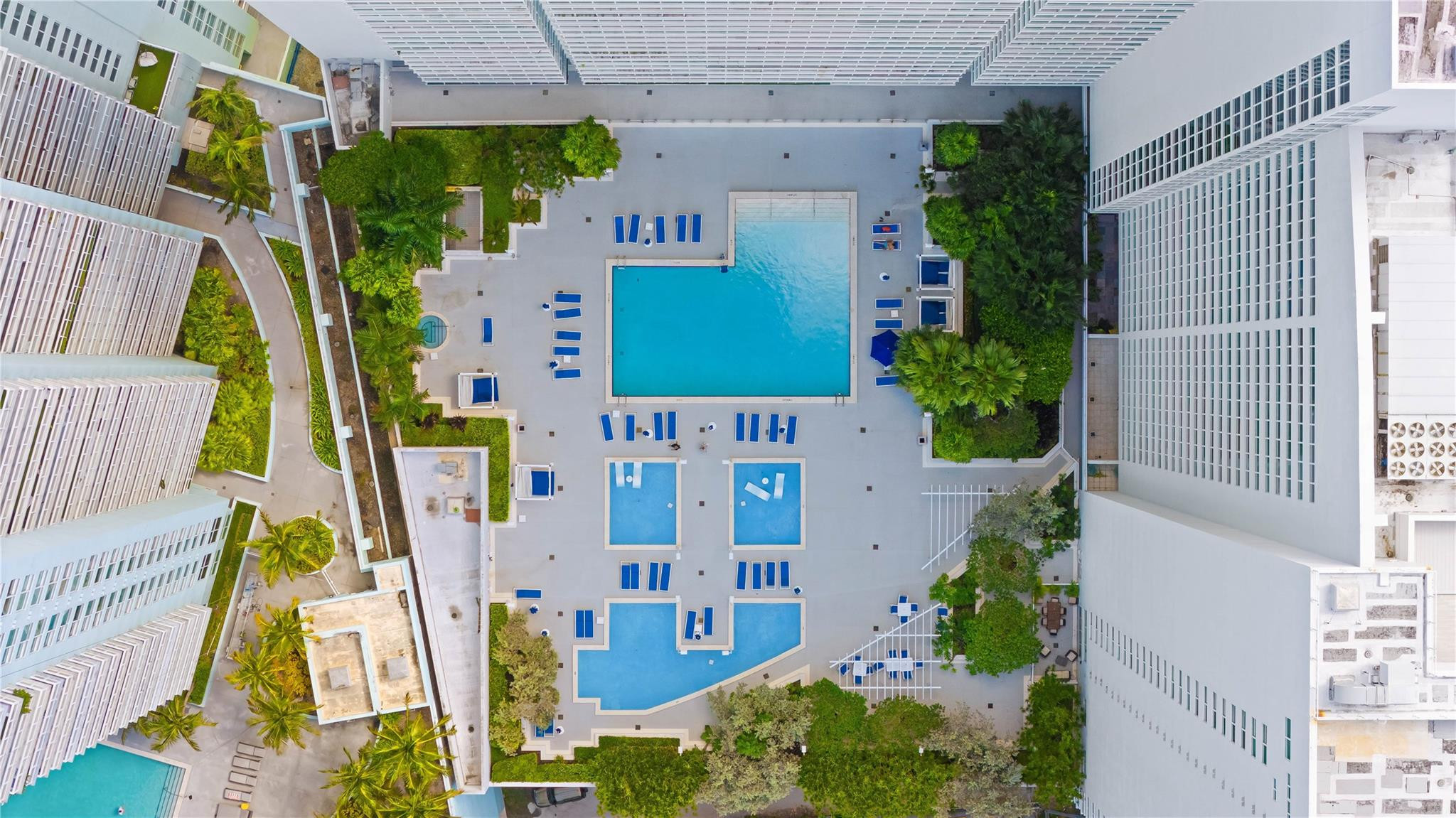 1800 N Bayshore Dr 2914