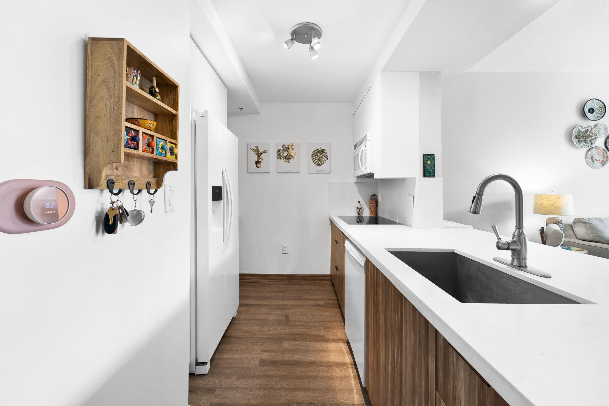 275 NE 18 ST 202
