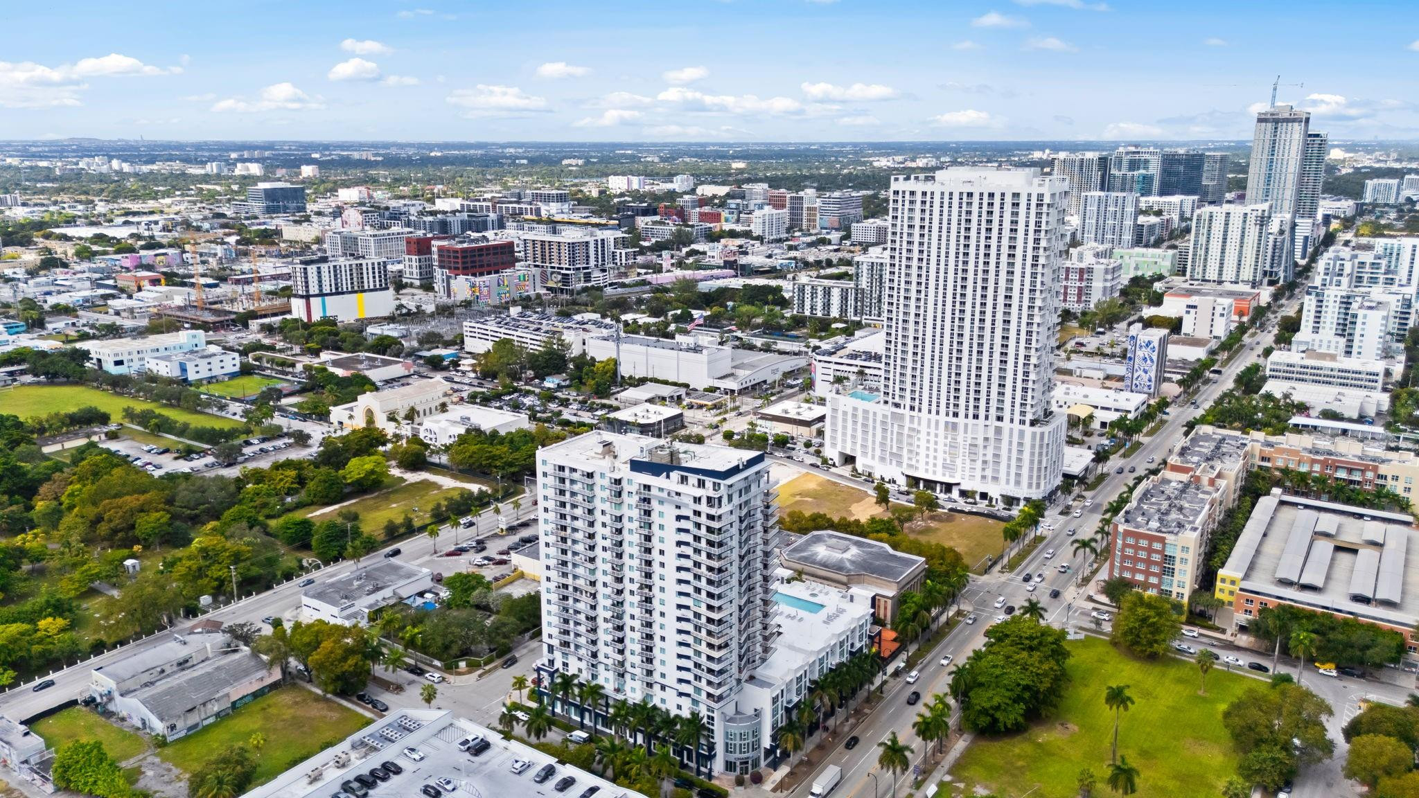 275 NE 18 ST 202
