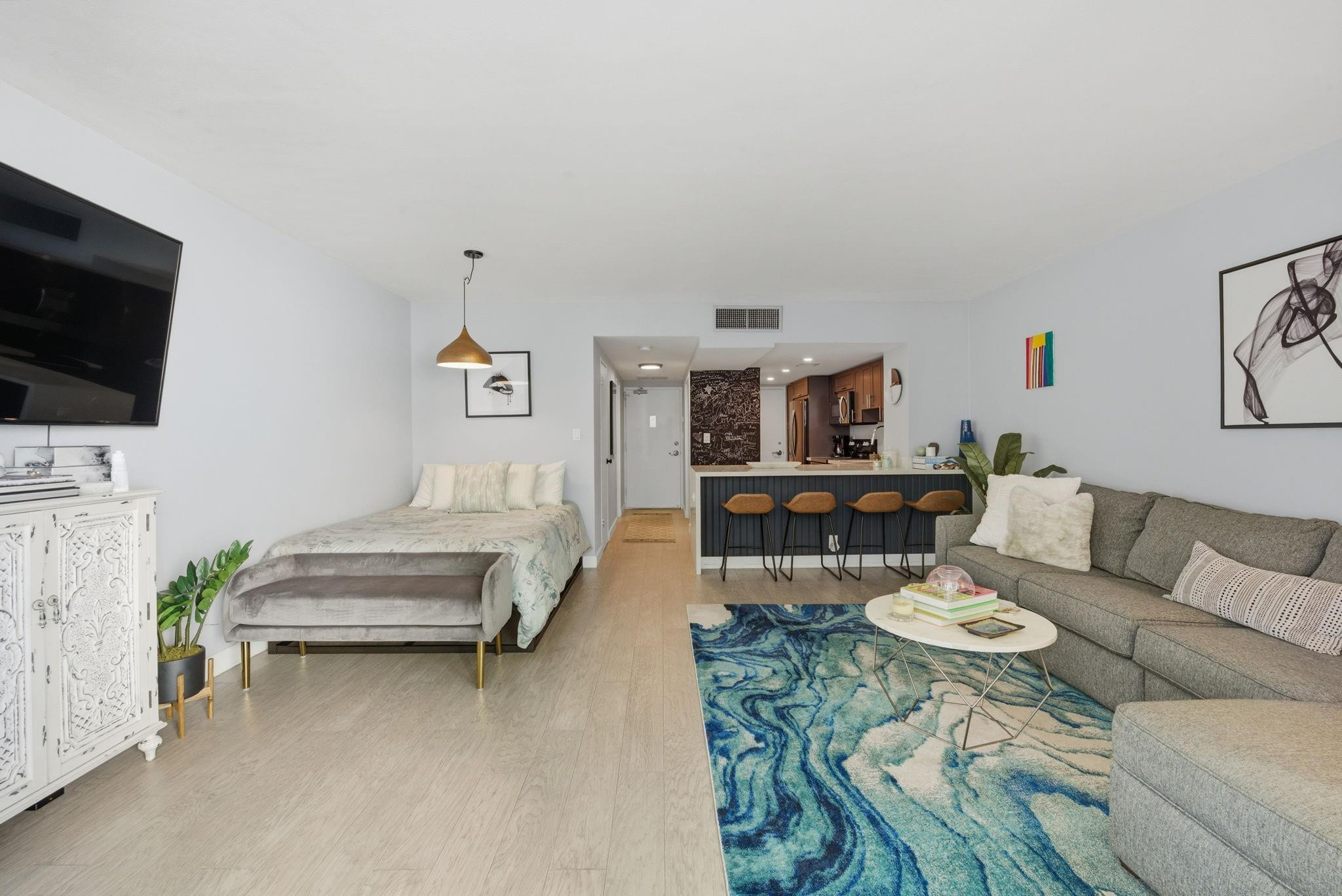 1200 West Avenue 324