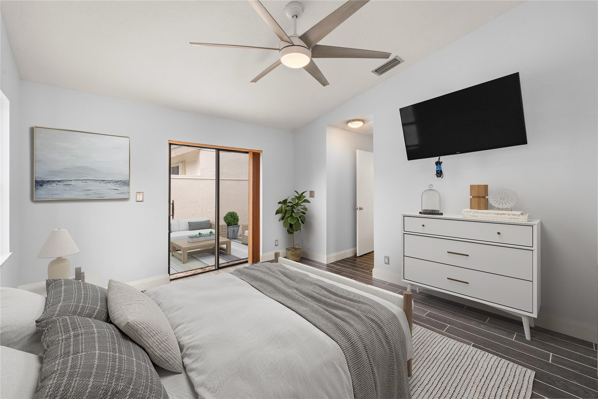 3094 S Oakland Forest Drive 1702