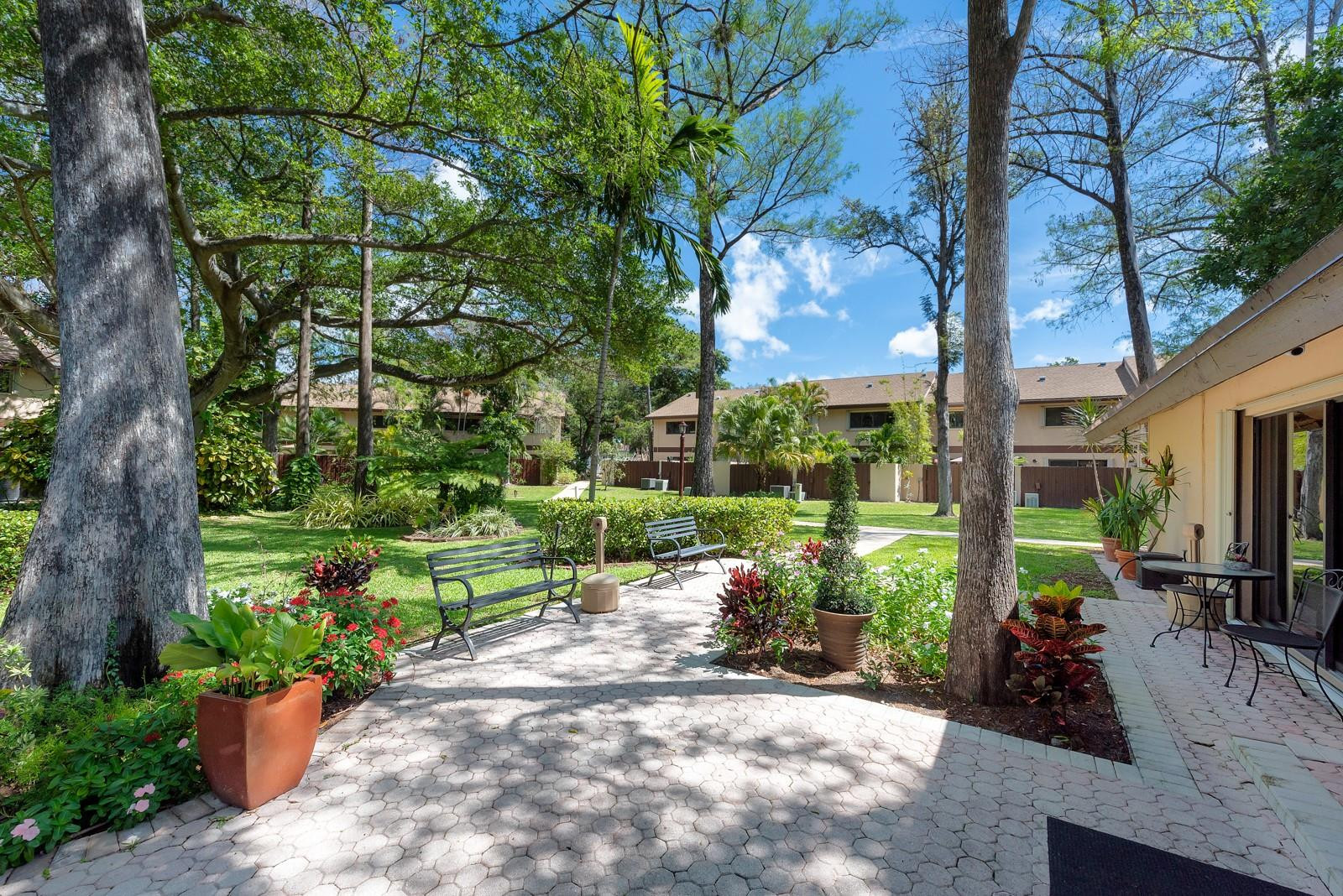 3094 S Oakland Forest Drive 1702