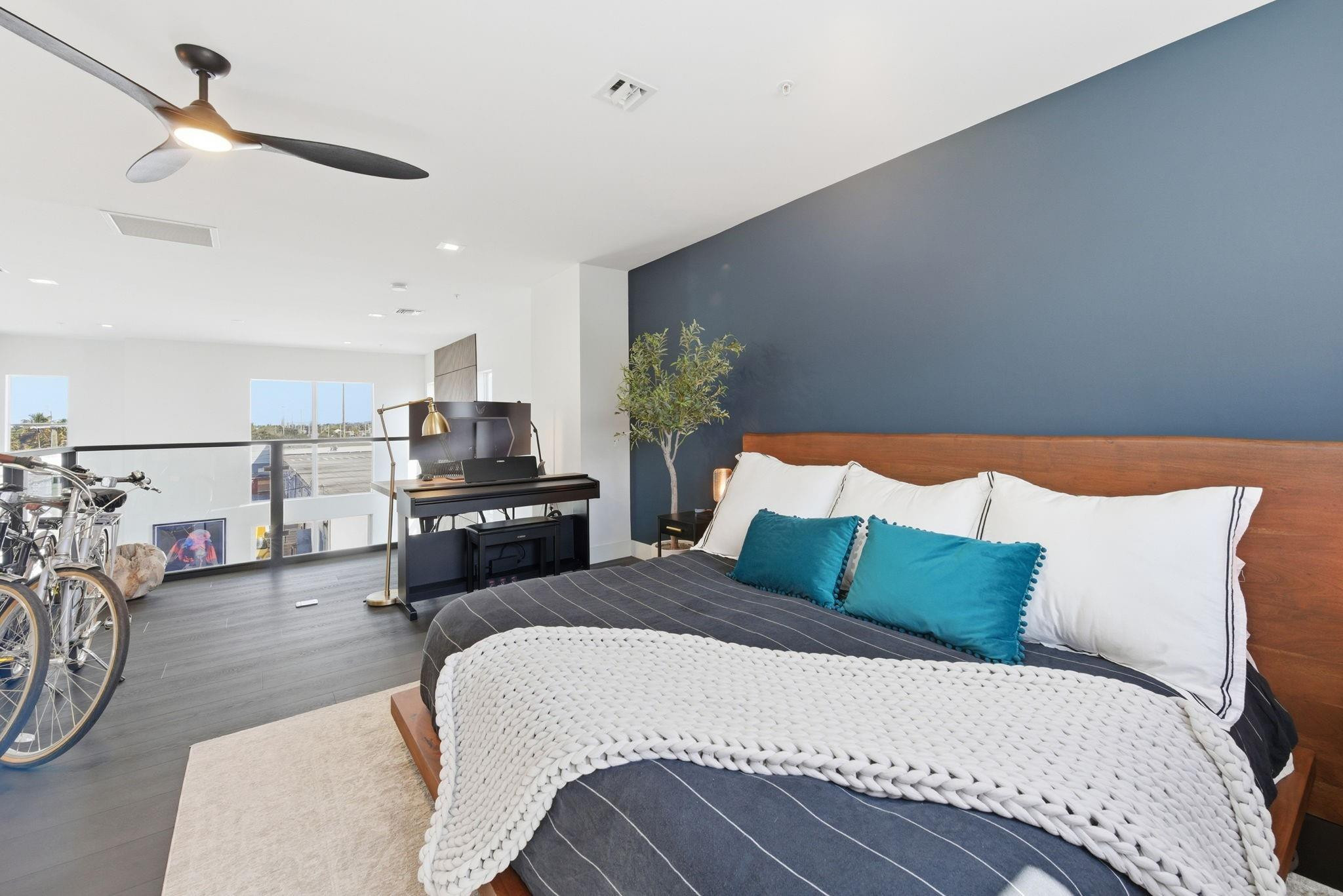 410 NE 36th Street 9, Oakland Park Unit: 9