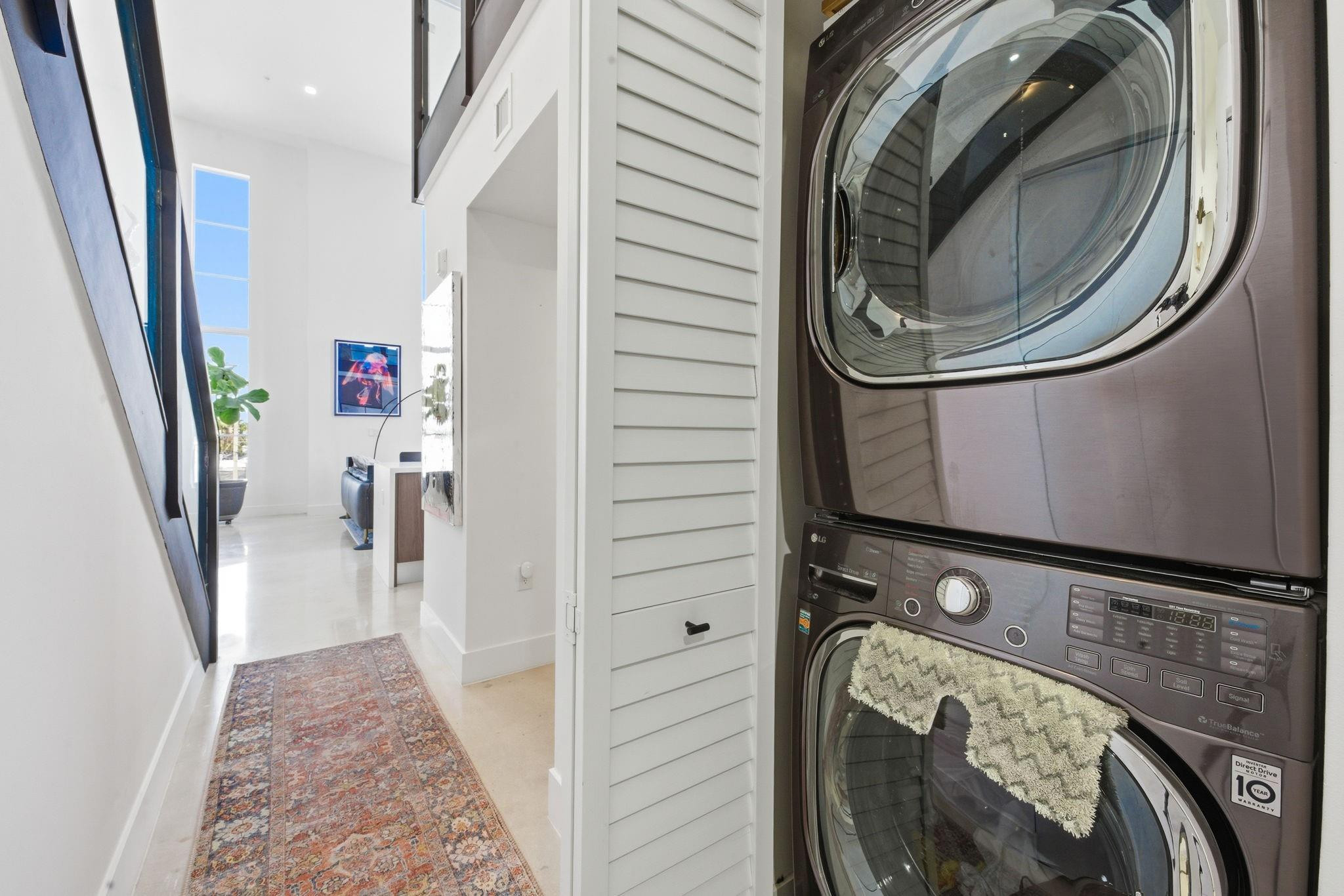 410 NE 36th Street 9, Oakland Park Unit: 9