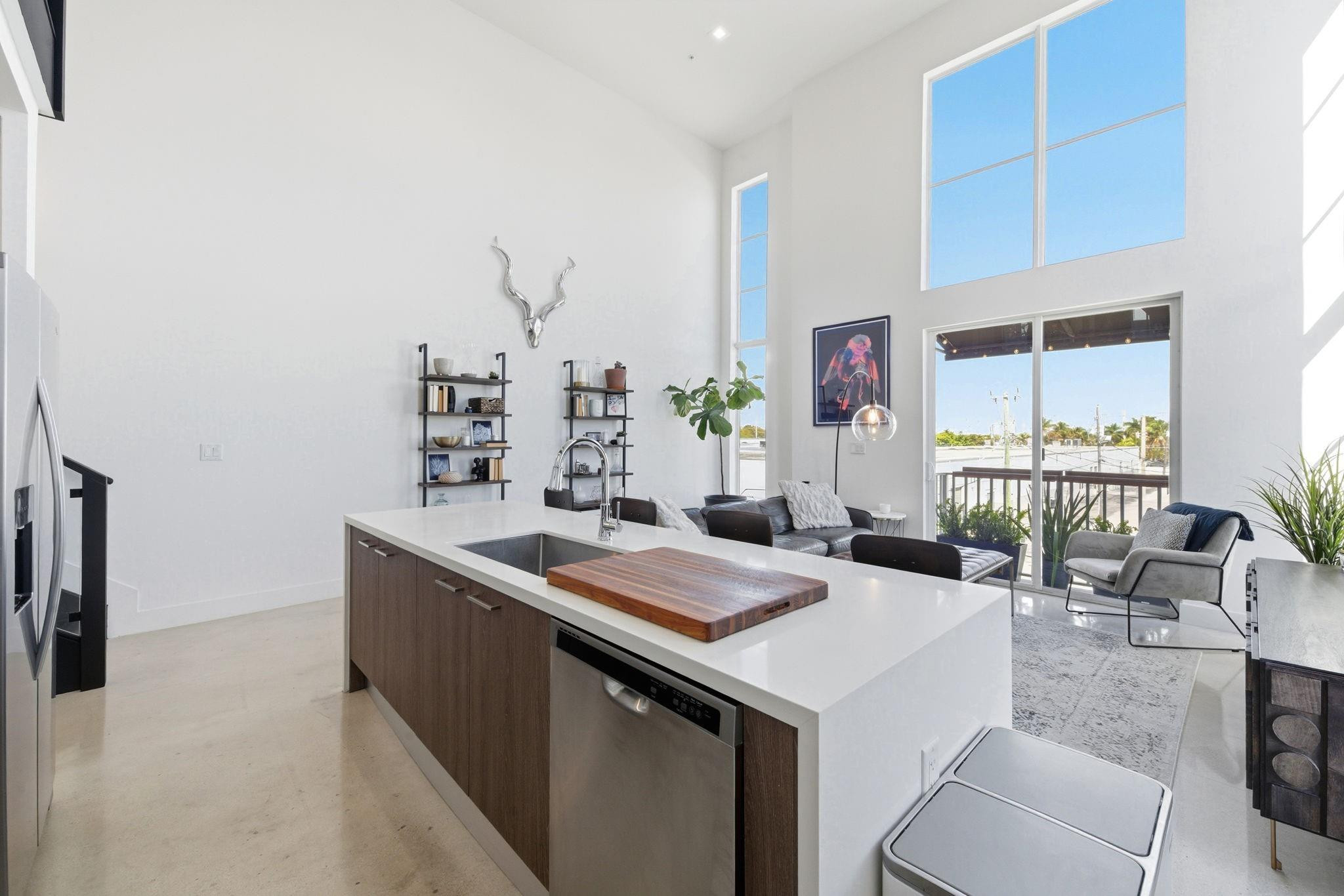 410 NE 36th Street 9, Oakland Park Unit: 9