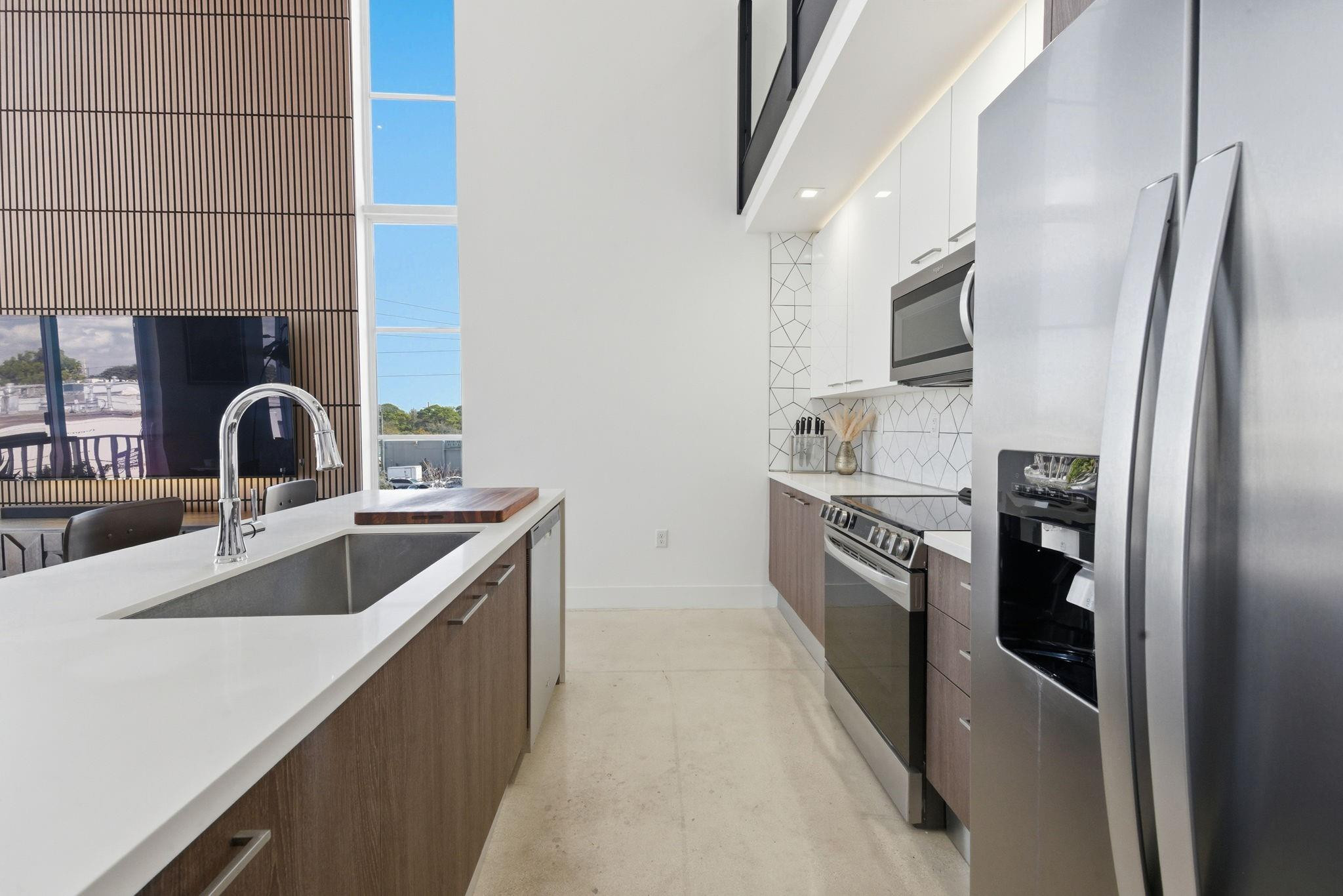 410 NE 36th Street 9, Oakland Park Unit: 9