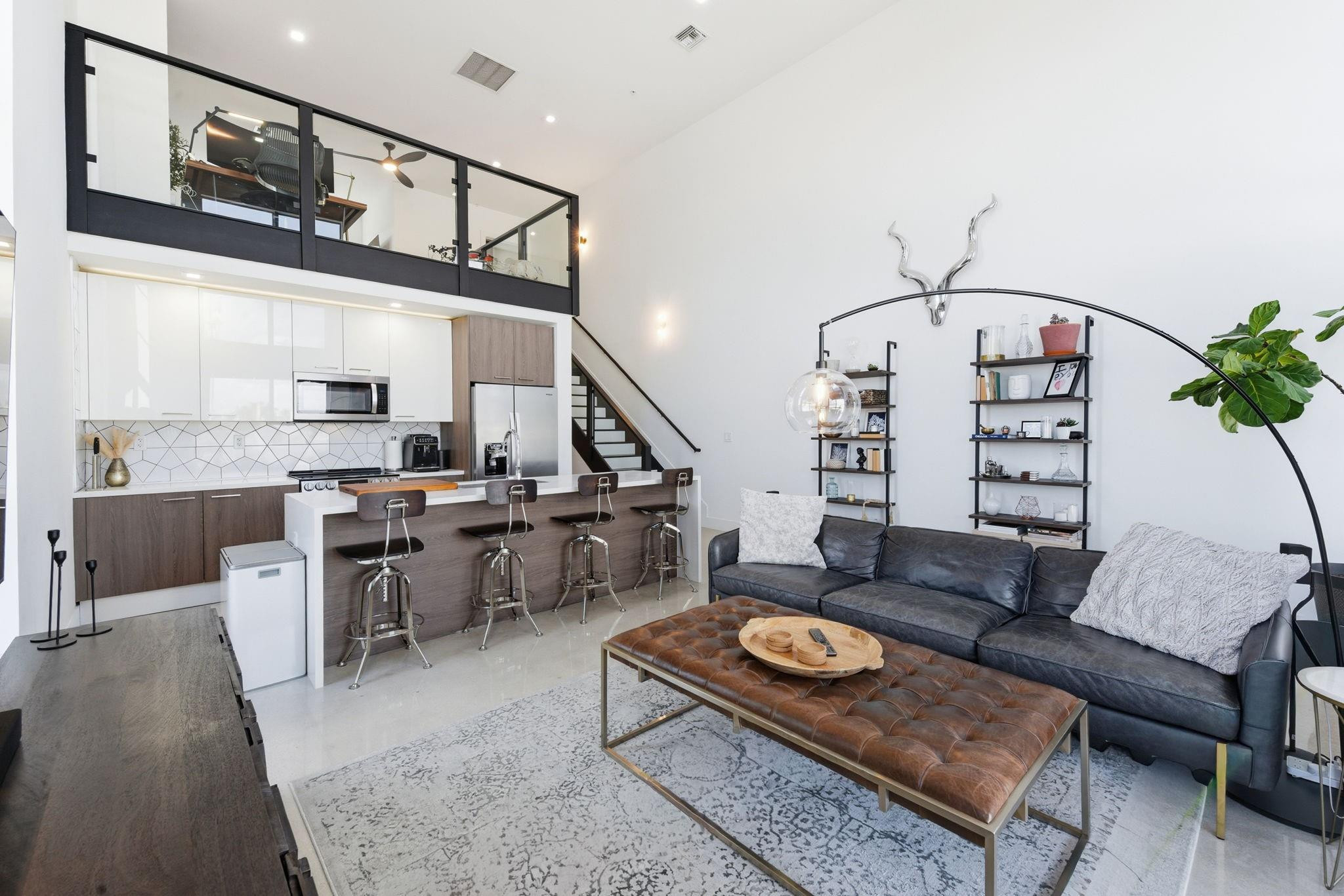 410 NE 36th Street 9, Oakland Park Unit: 9