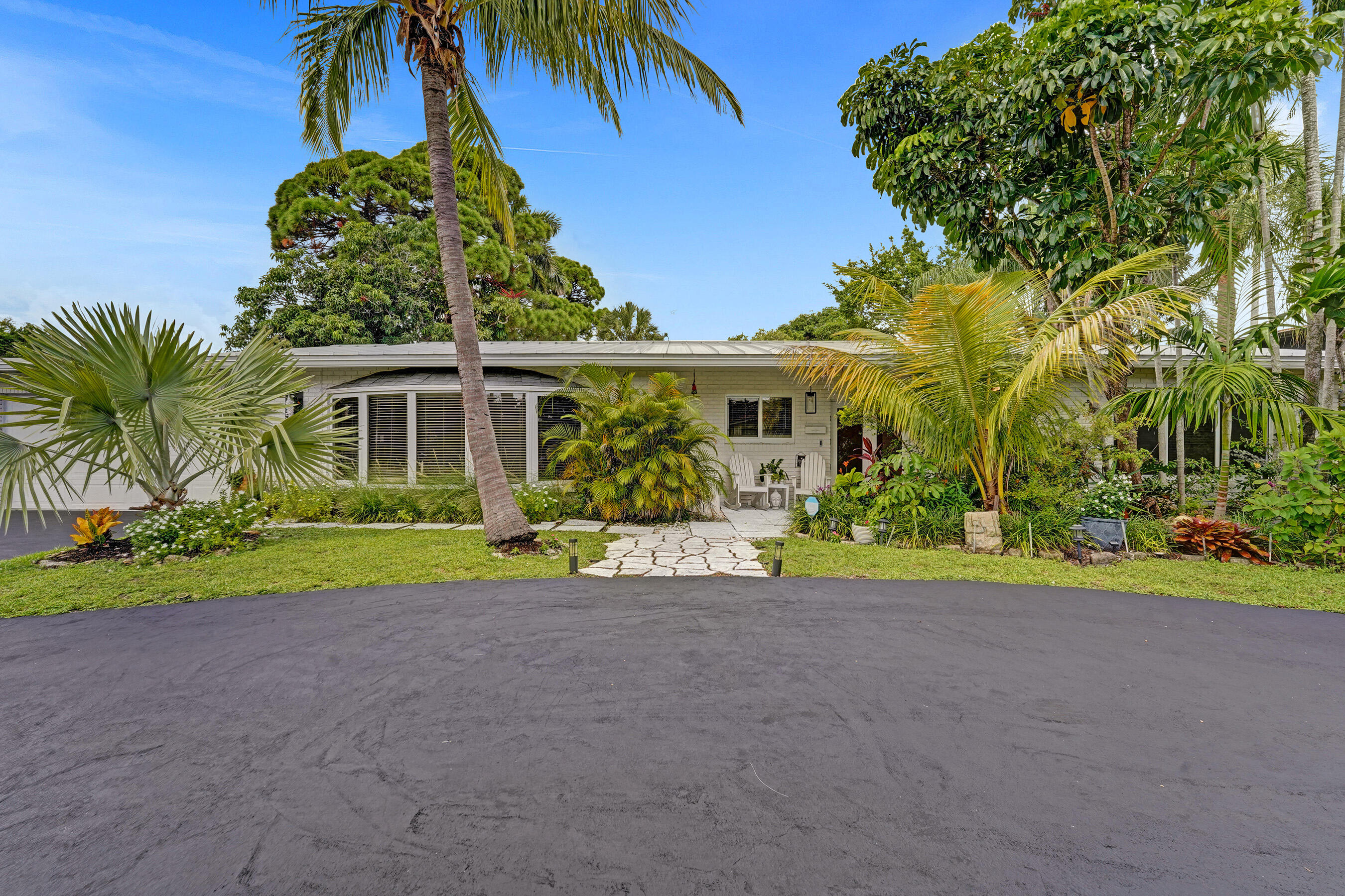 1675 NE 34th Drive