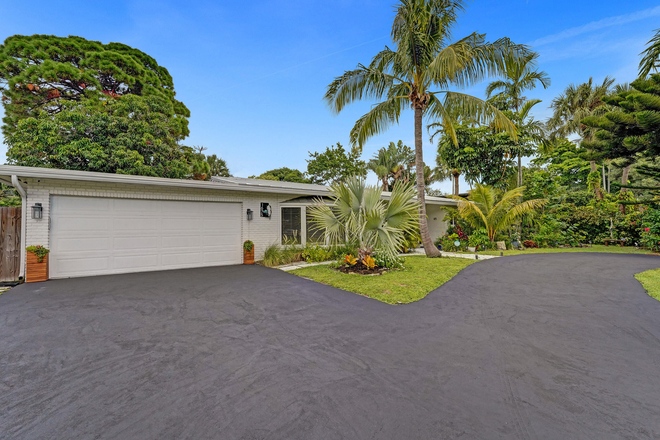 1675 NE 34th Drive
