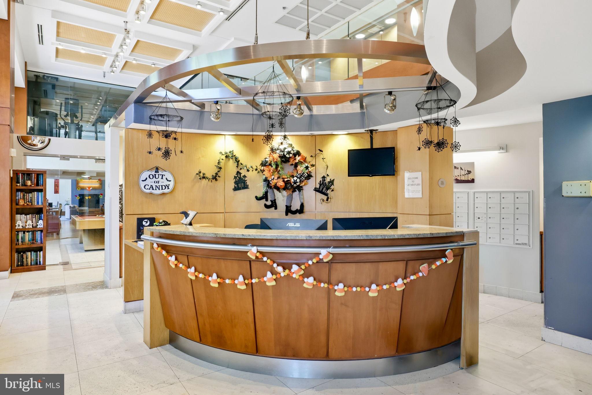 2200 N WESTMORELAND STREET 202