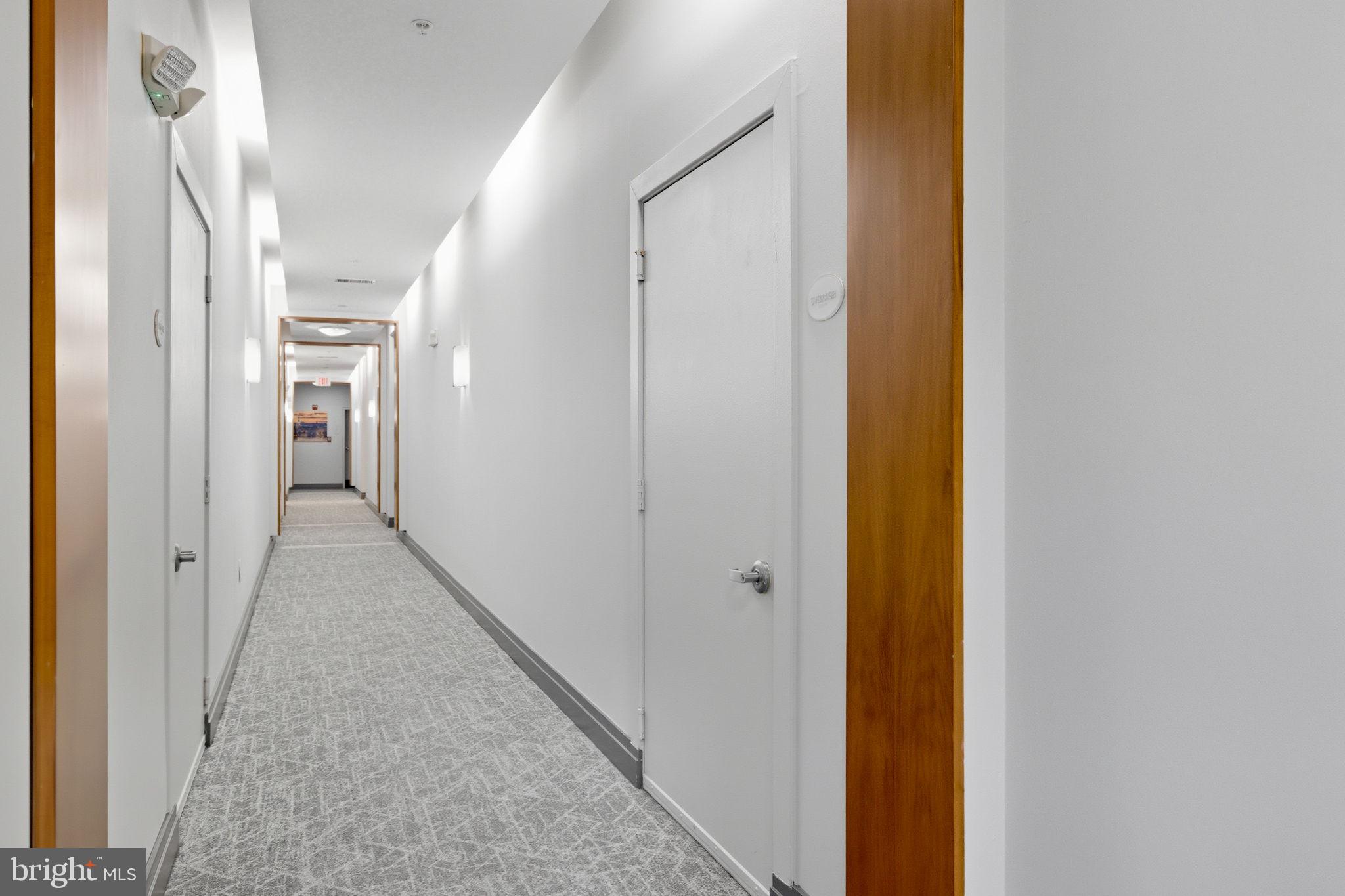 2200 N WESTMORELAND STREET 202