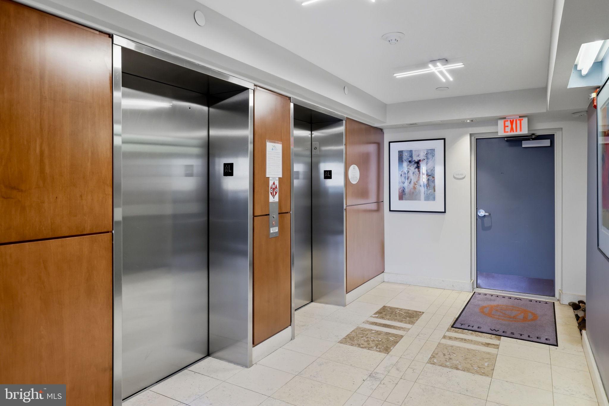 2200 N WESTMORELAND STREET 202