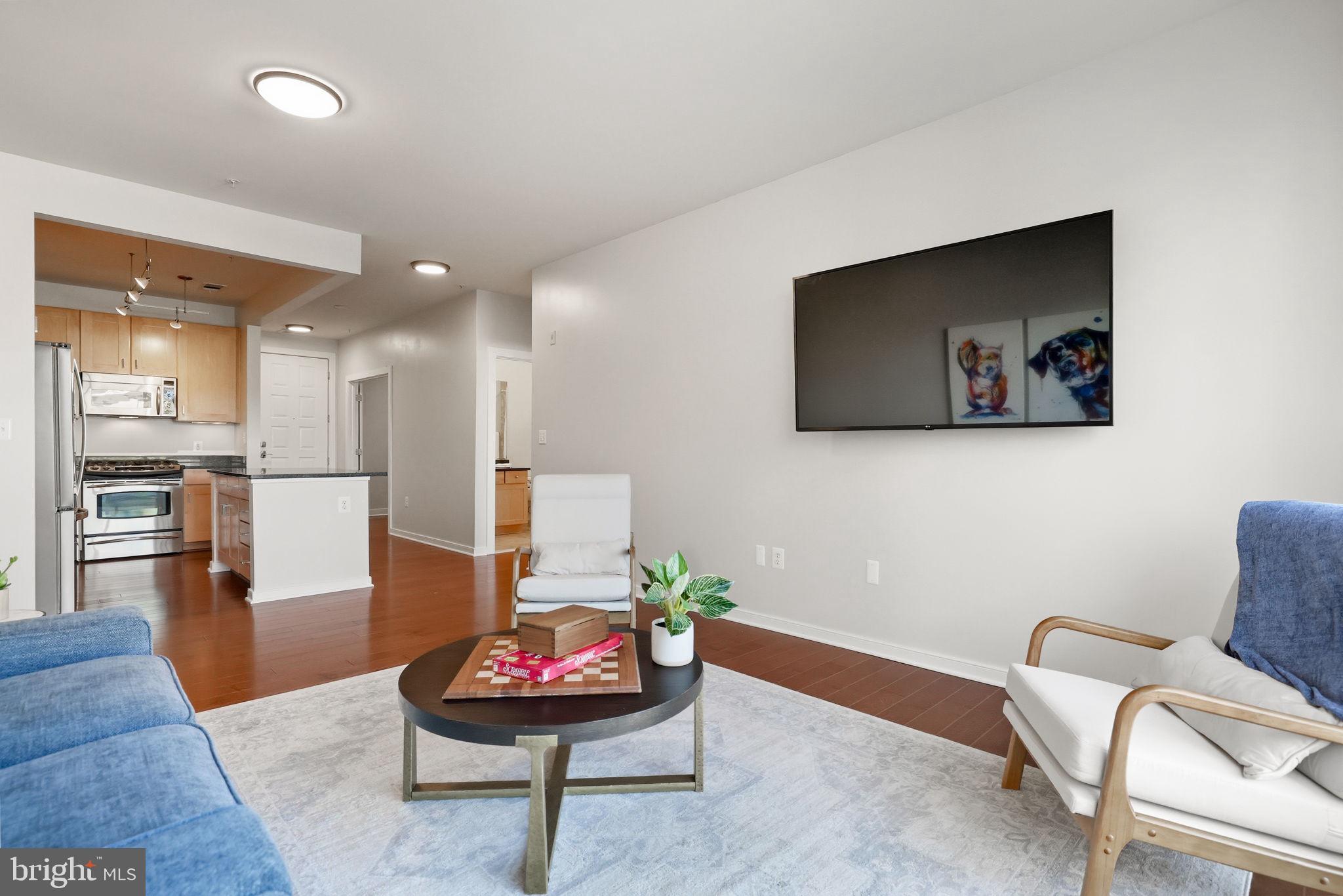 2200 N WESTMORELAND STREET 202