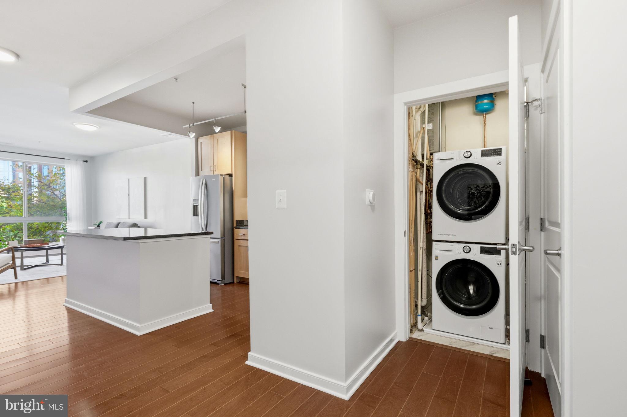 2200 N WESTMORELAND STREET 202