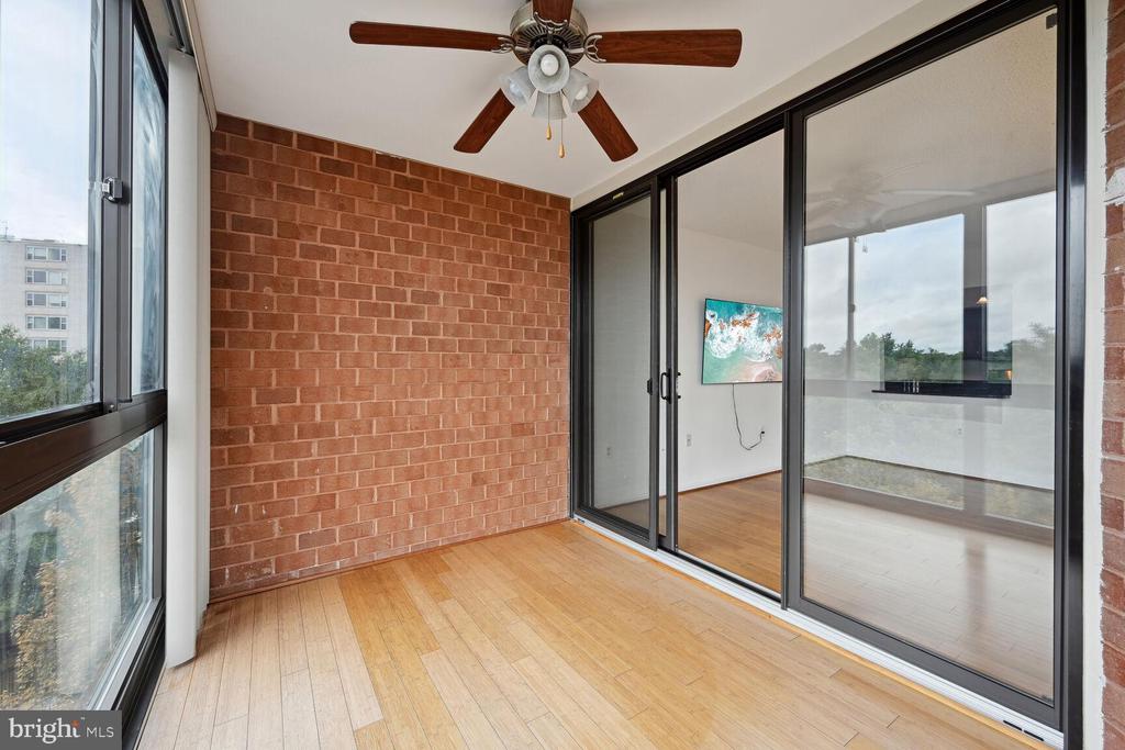 1001 N RANDOLPH STREET 608