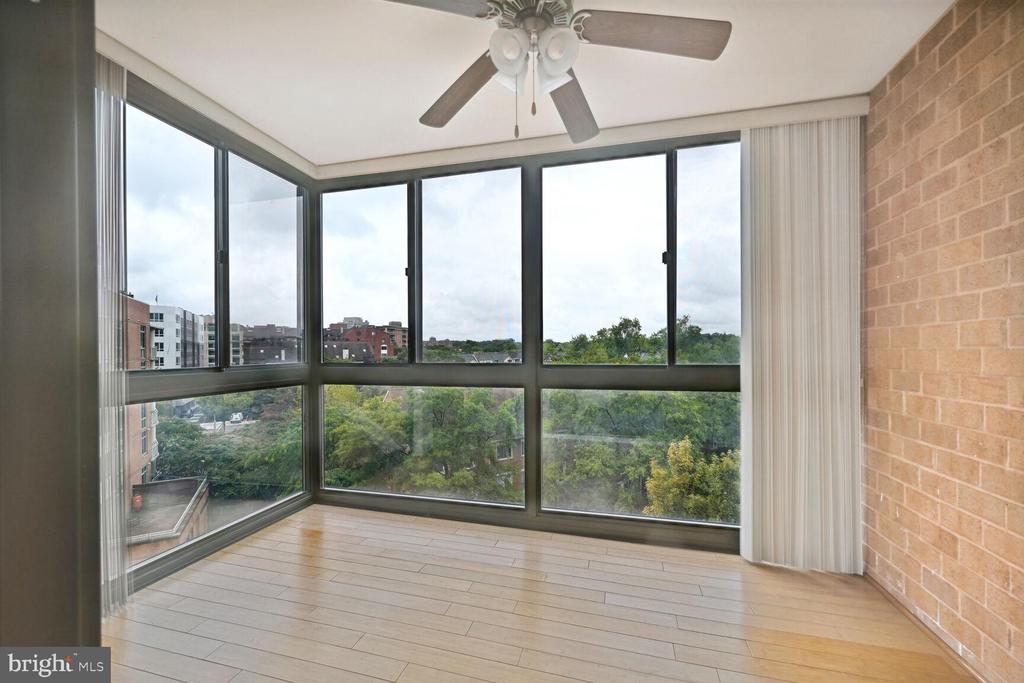 1001 N RANDOLPH STREET 608