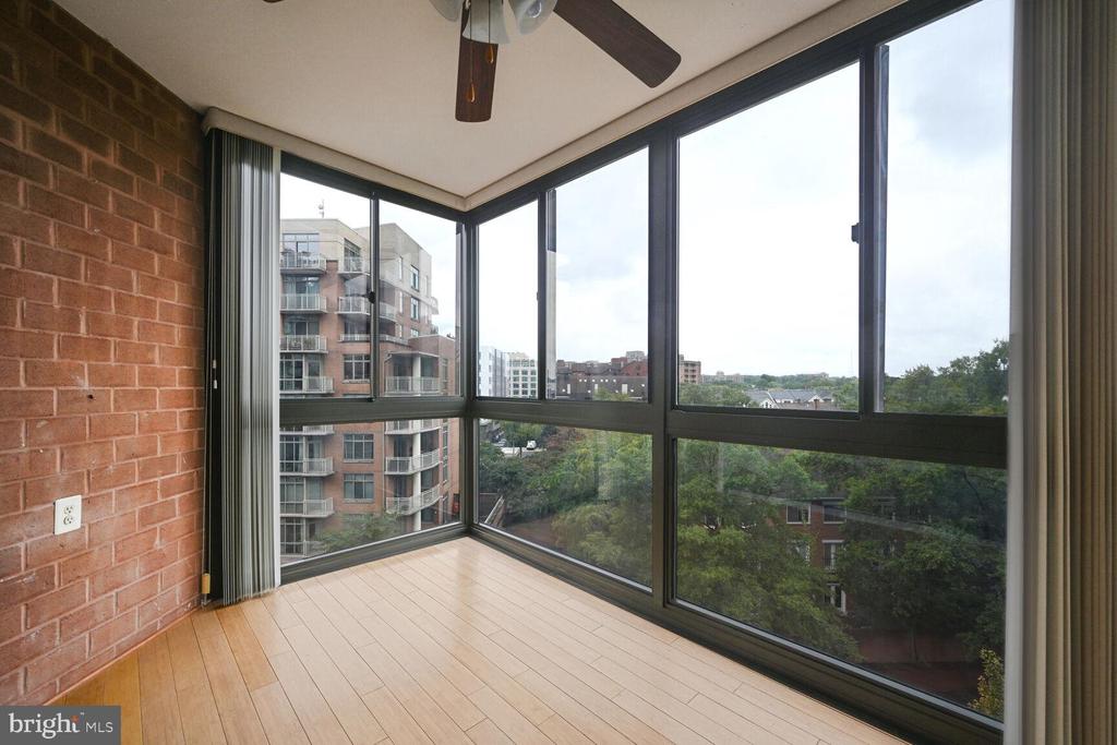 1001 N RANDOLPH STREET 608