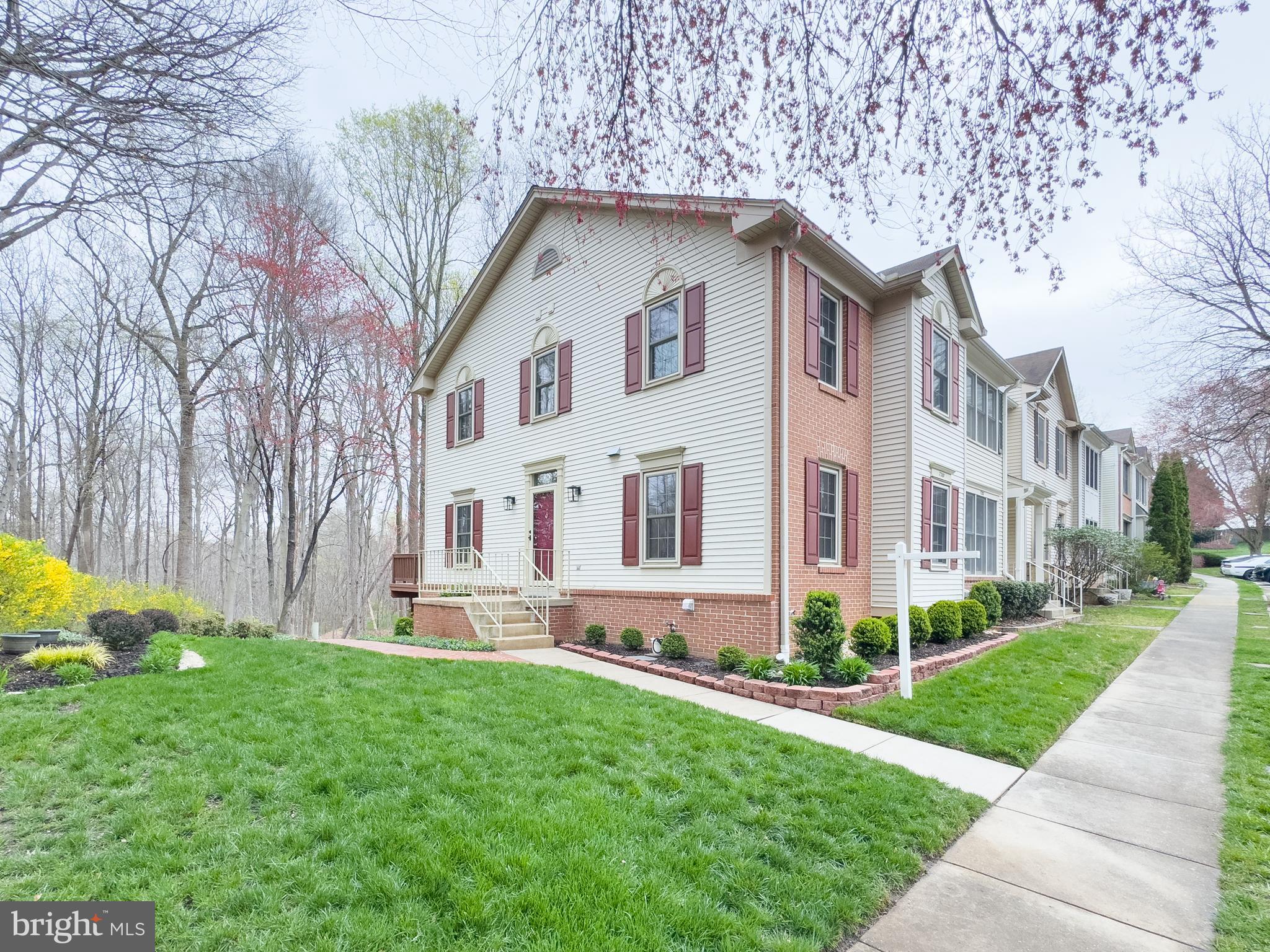 7201 BURTON HILL COURT