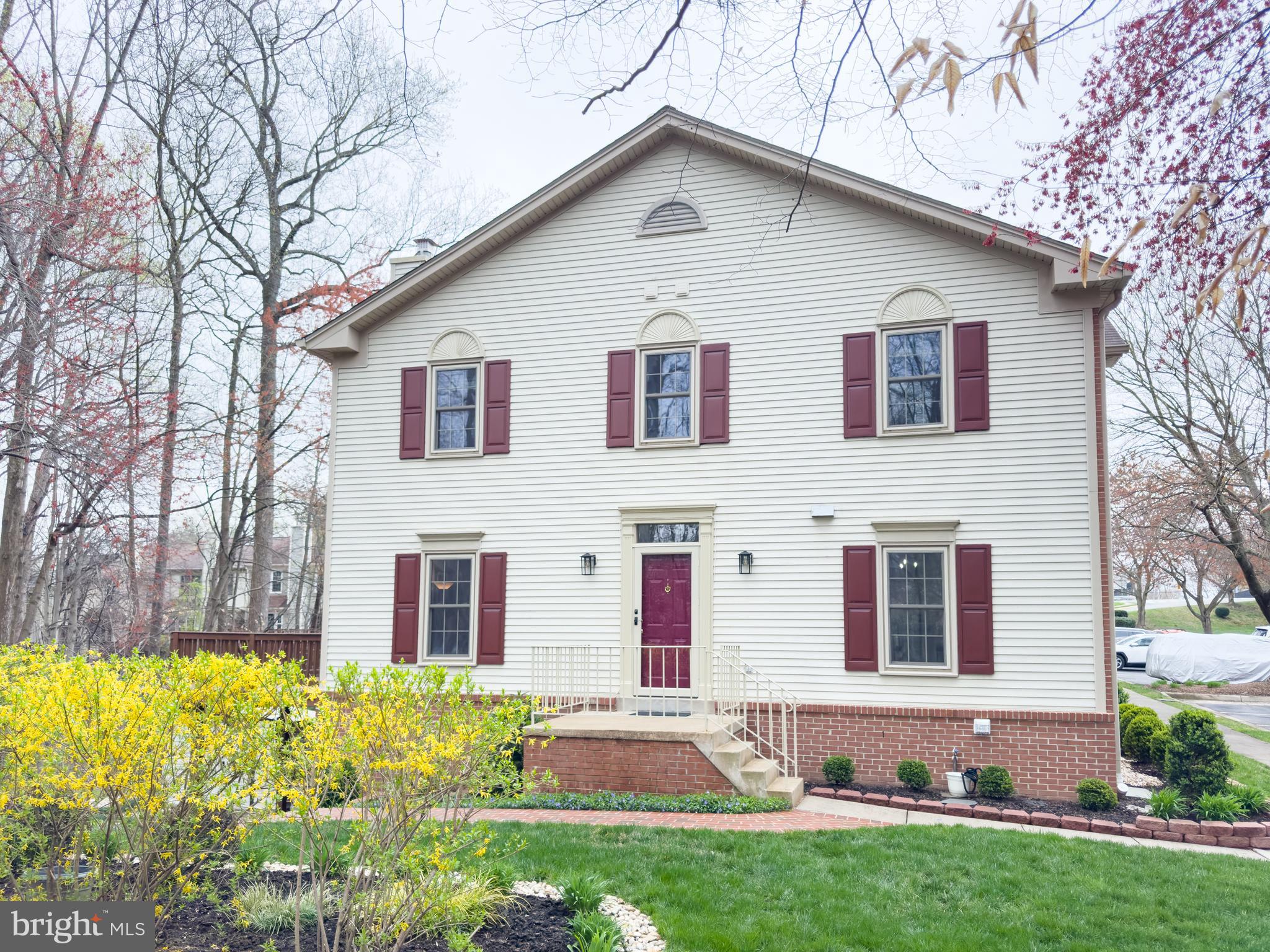 7201 BURTON HILL COURT