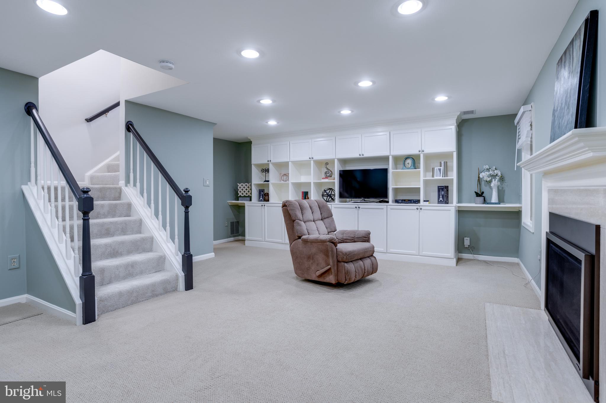 7201 BURTON HILL COURT