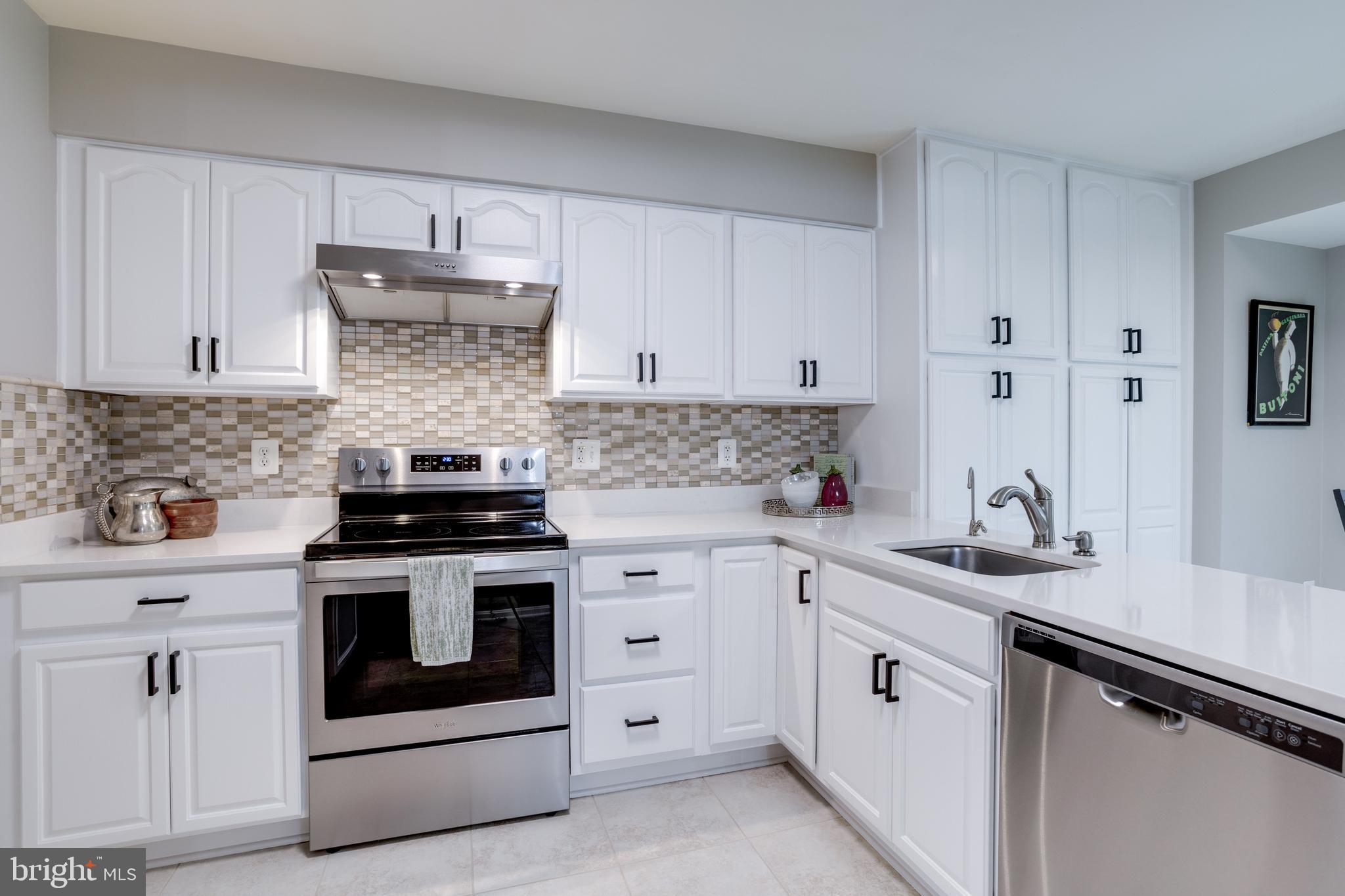 7201 BURTON HILL COURT