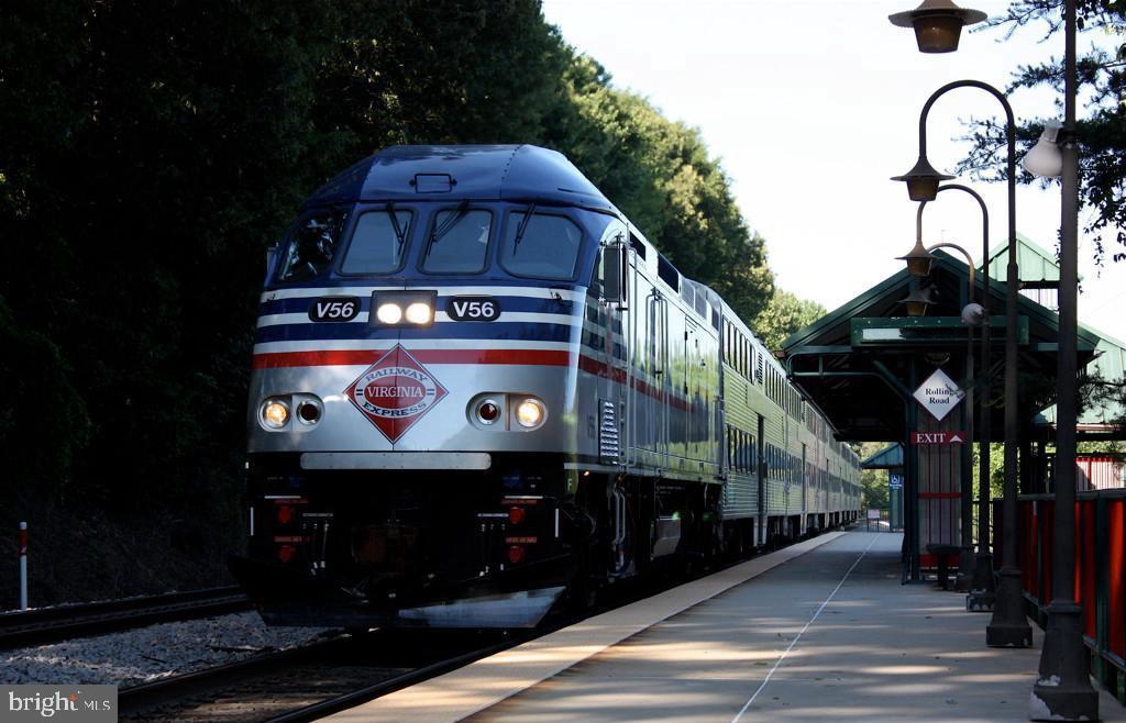 6495 ENGLISH IVY COURT