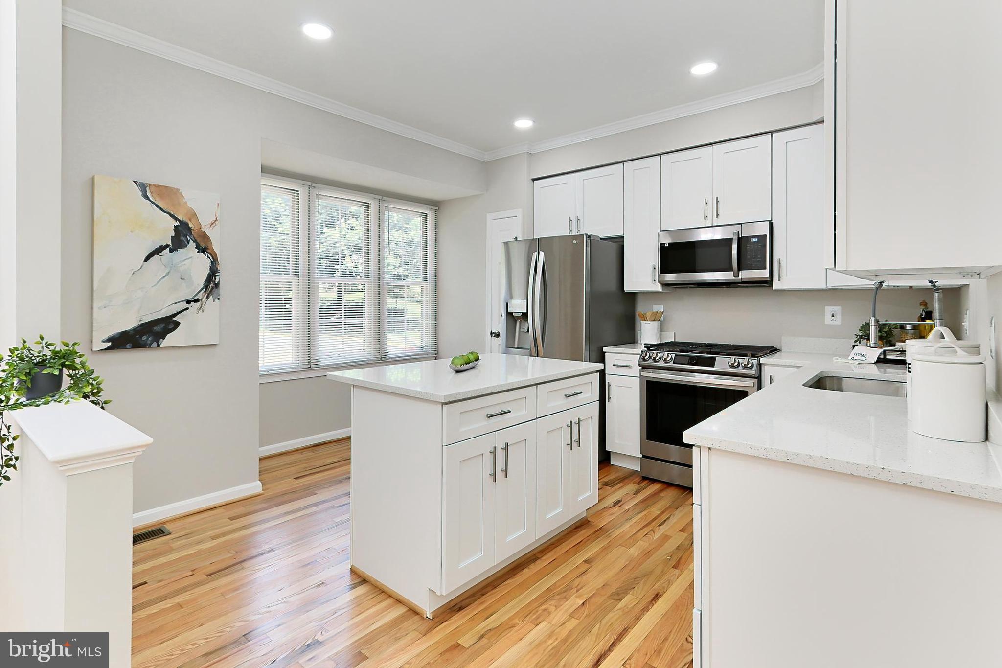 6495 ENGLISH IVY COURT