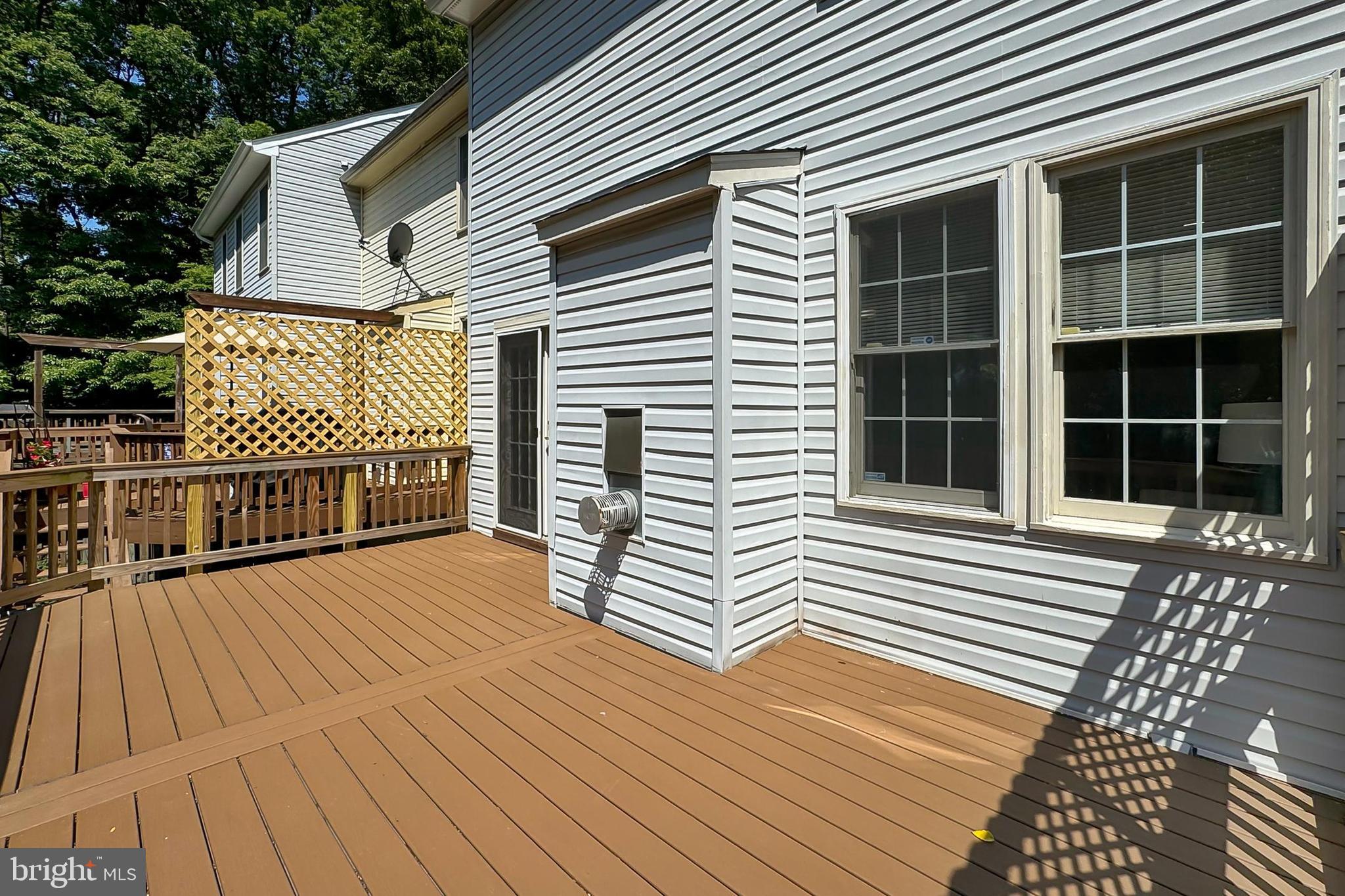 6495 ENGLISH IVY COURT