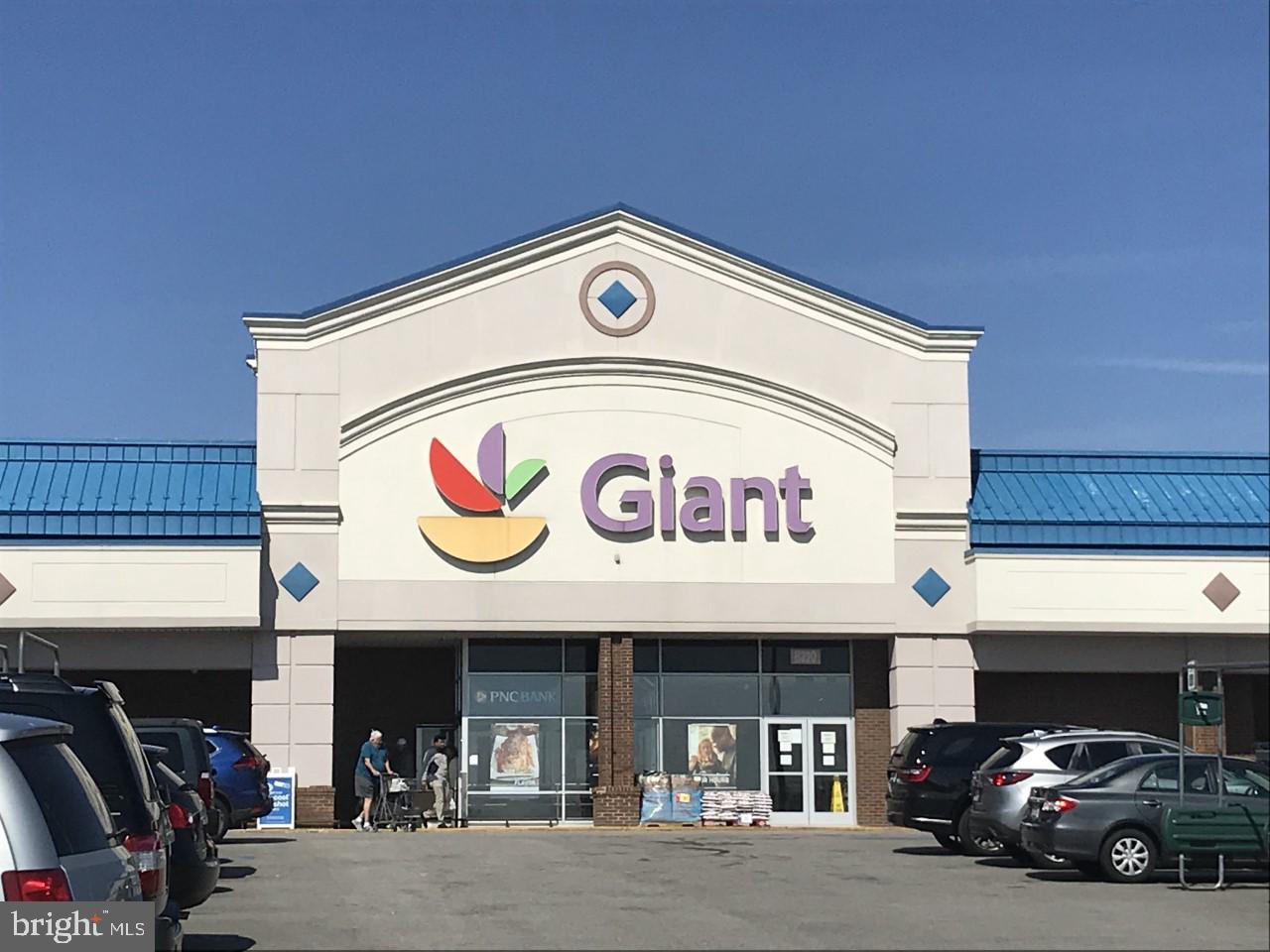 6495 ENGLISH IVY COURT